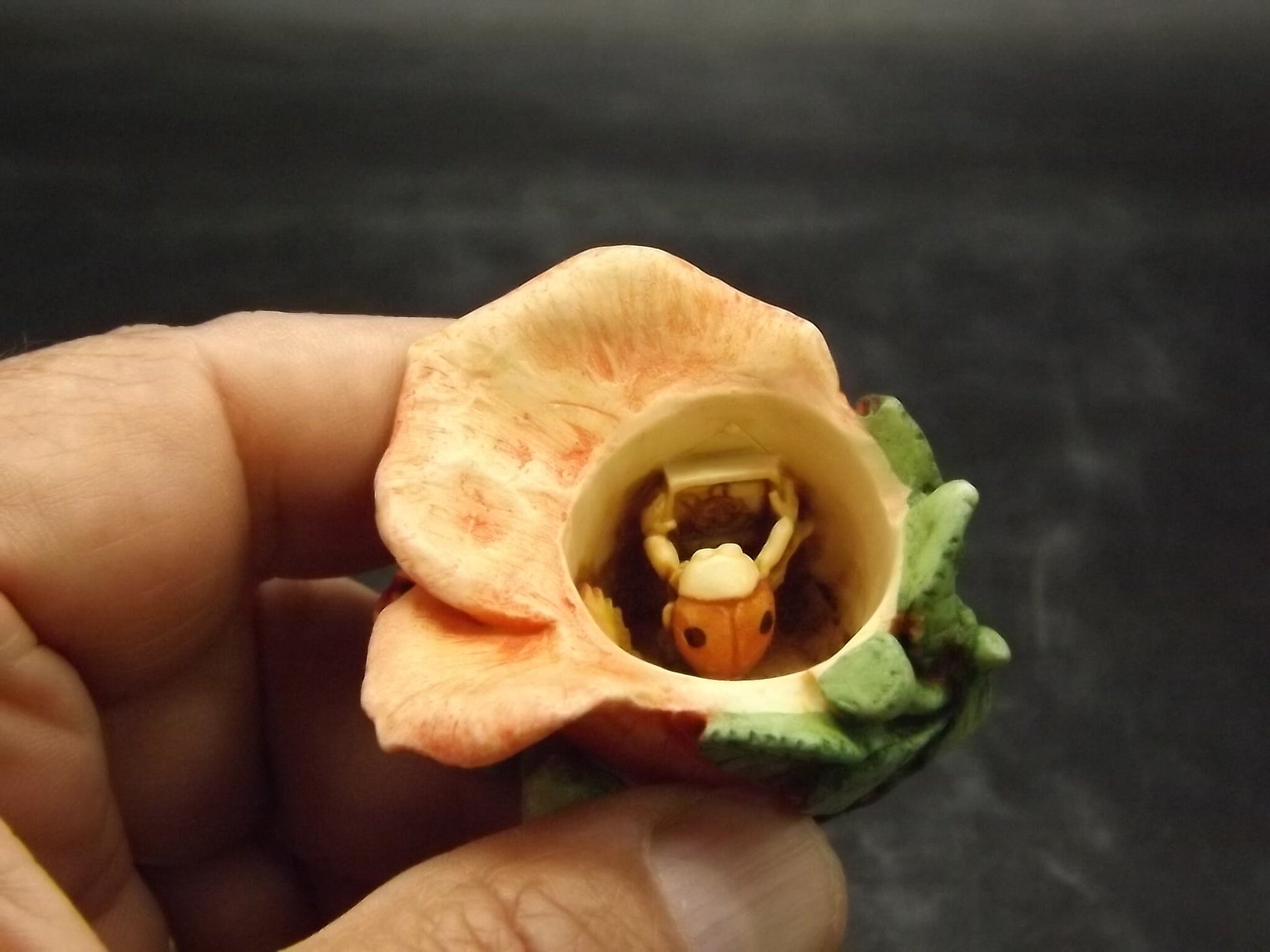 Harmony Kingdom Orange Rose Figurine: Limited Edition #3419/3600, Artist Signed