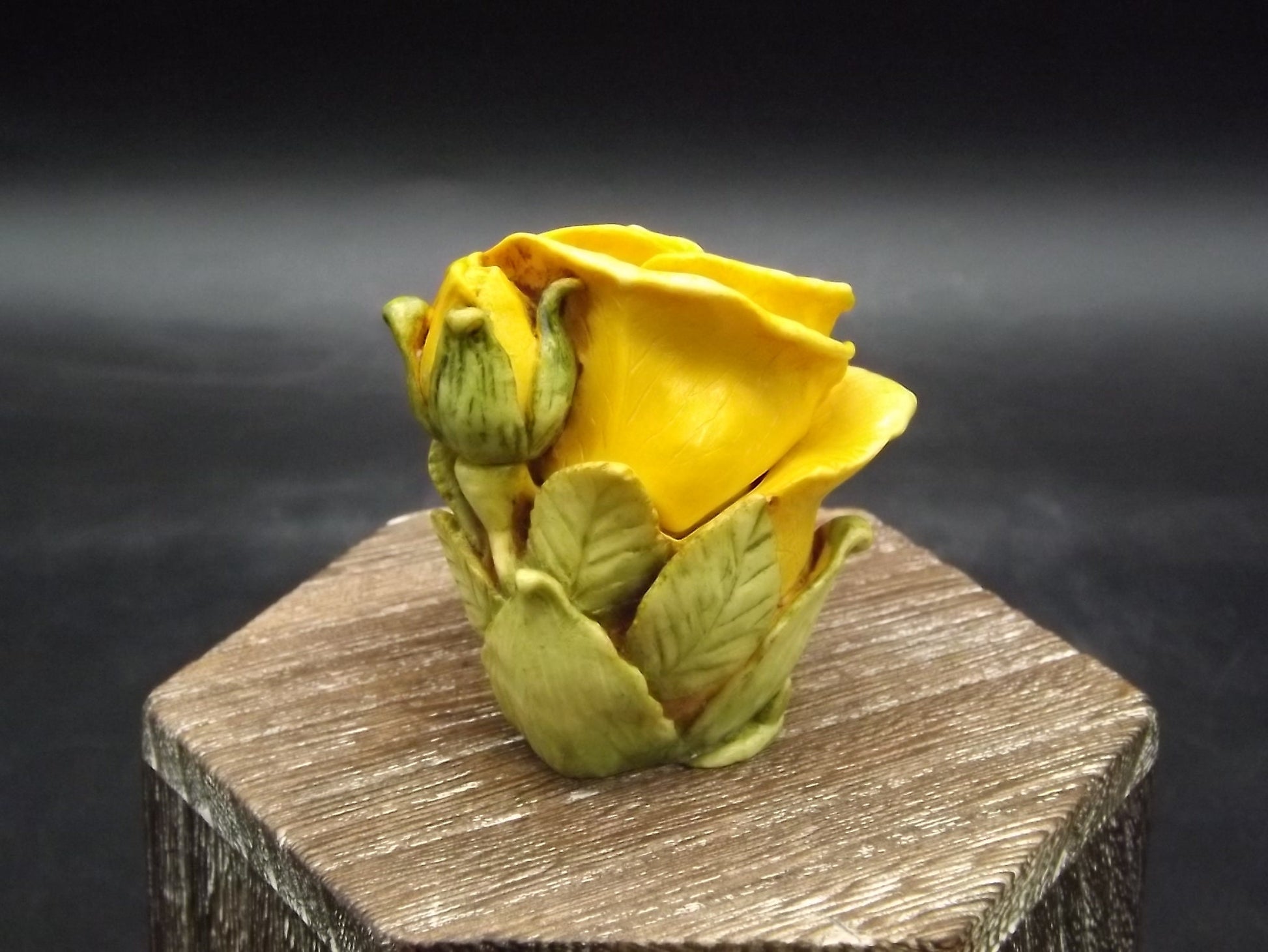 Harmony Kingdom Yellow Rose Box Figurine - Limited Edition 1997