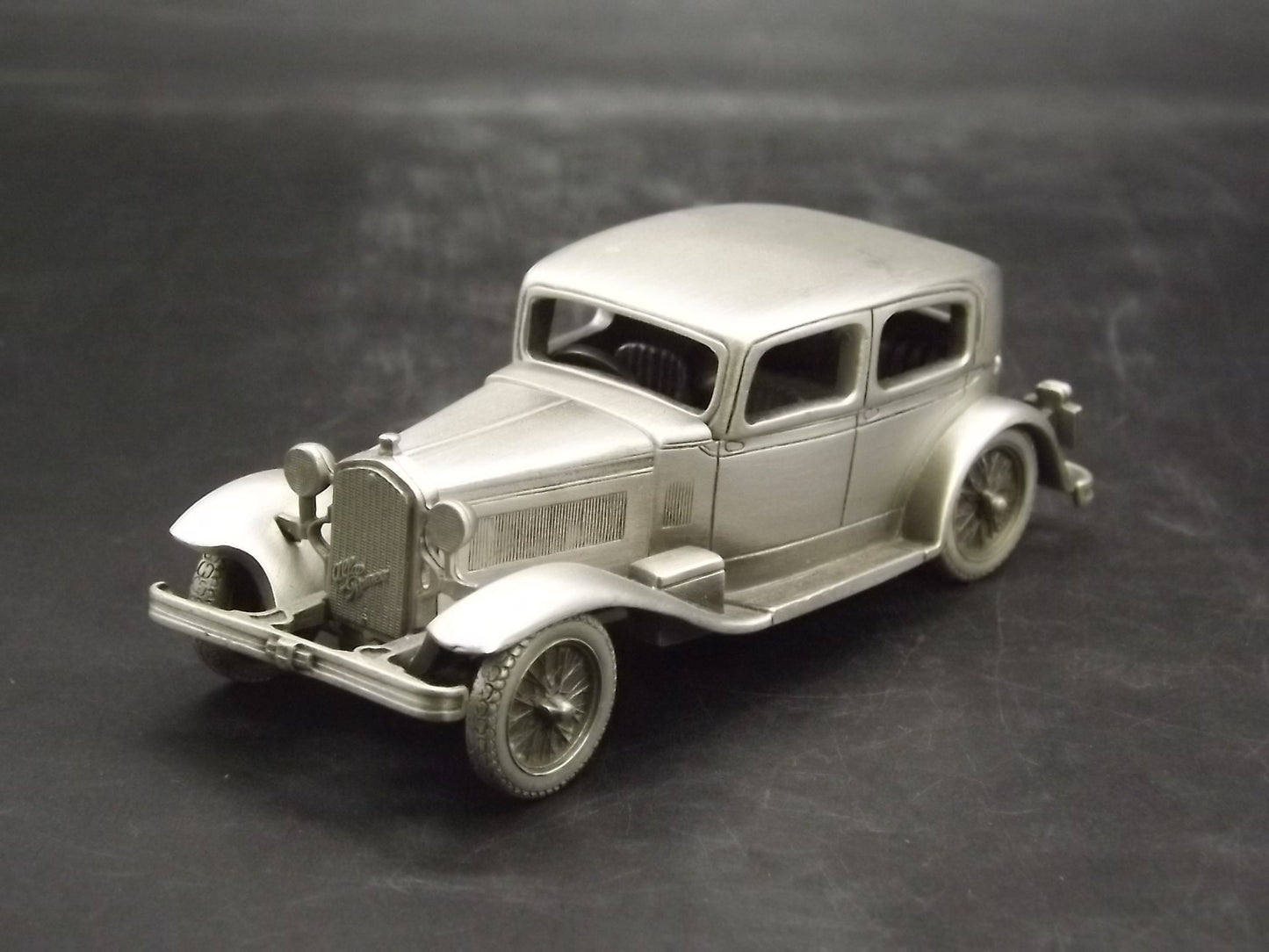 Danbury Mint 1932 Alpha Romeo Pewter Model Car