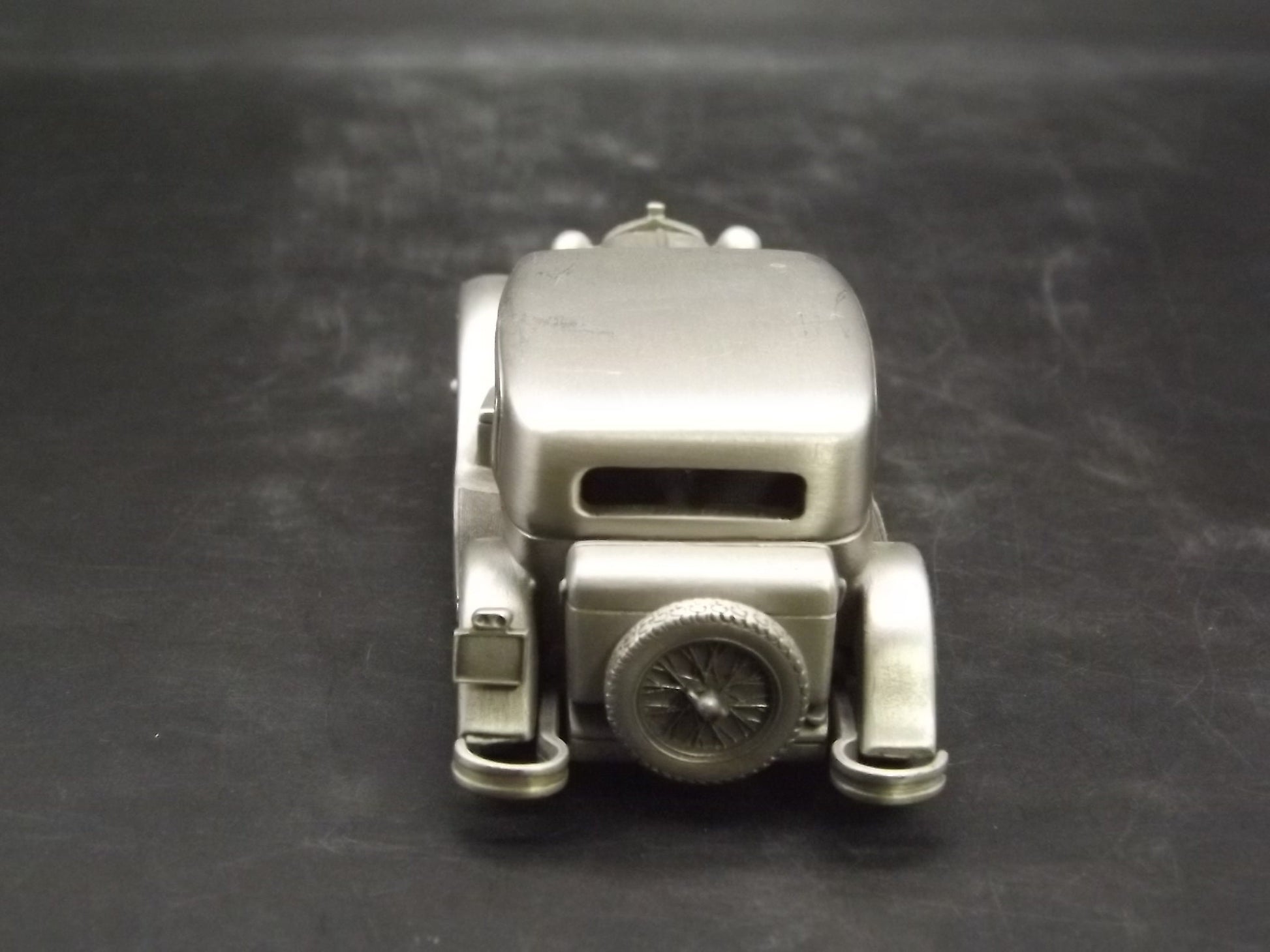 Danbury Mint 1932 Alpha Romeo Pewter Model Car