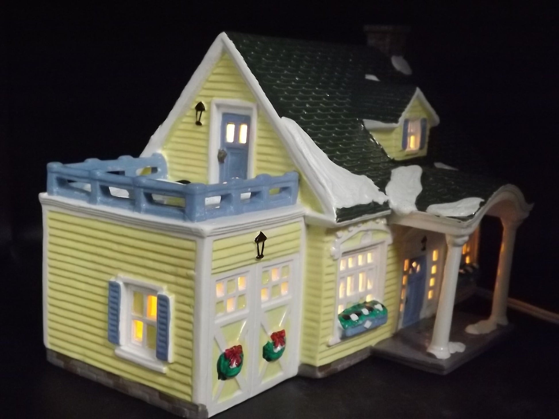 Vintage 1988 Snow Village North Creek Cottage: Illuminated Figurine with Box & COA