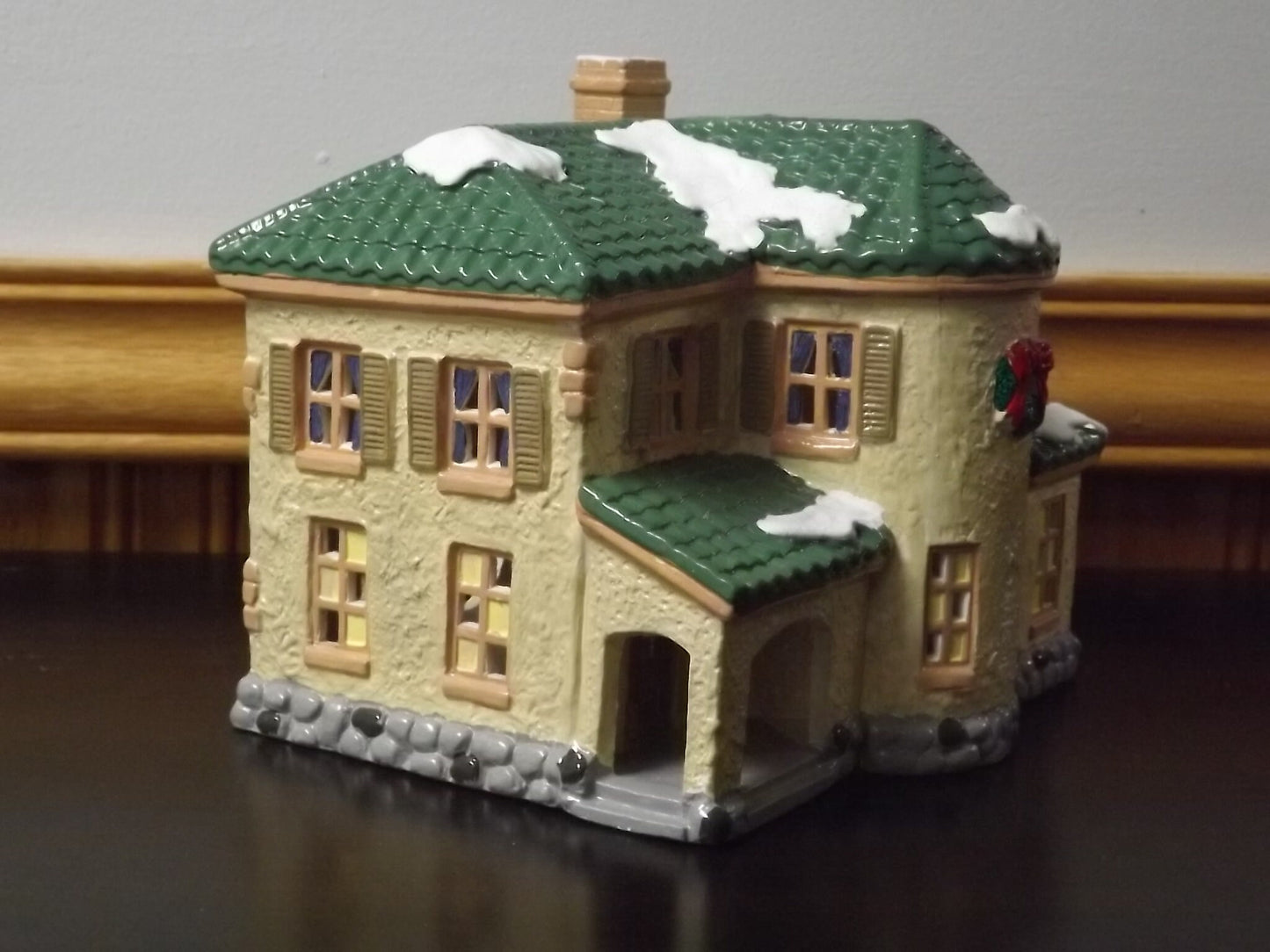 Vintage 1988 Snow Village "Palos Verdes" Illuminated House Figurine (With Box & COA)