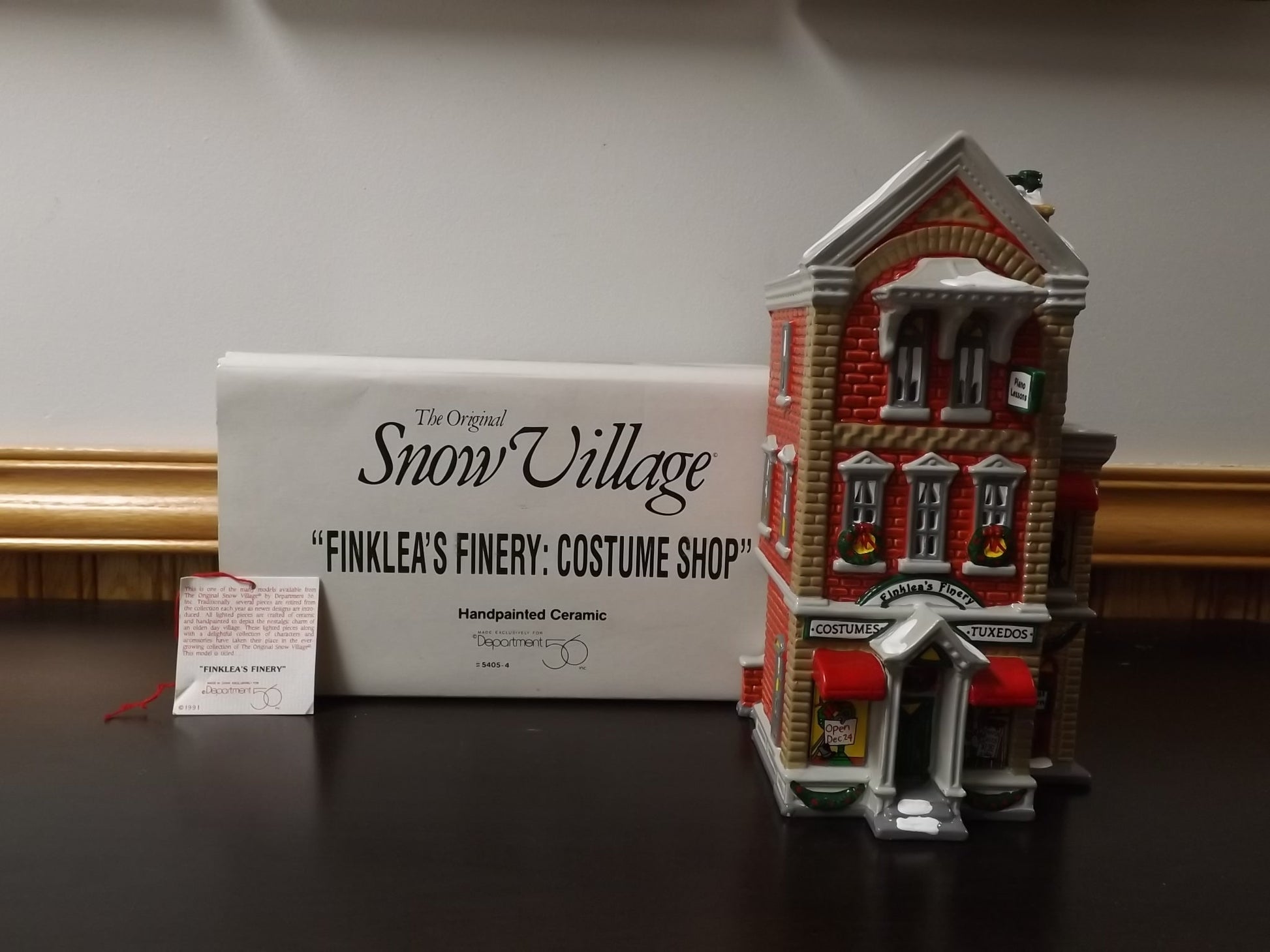 Vintage 1991 Snow Village "Finkley's Finery" Illuminated Building with Box & COA