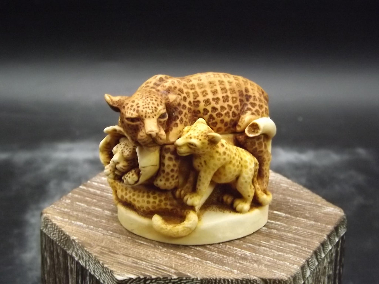 Retired 1996 Harmony Kingdom "Sleepy Hollow" Jest Figurine TJLE with original box. Excellent condition.