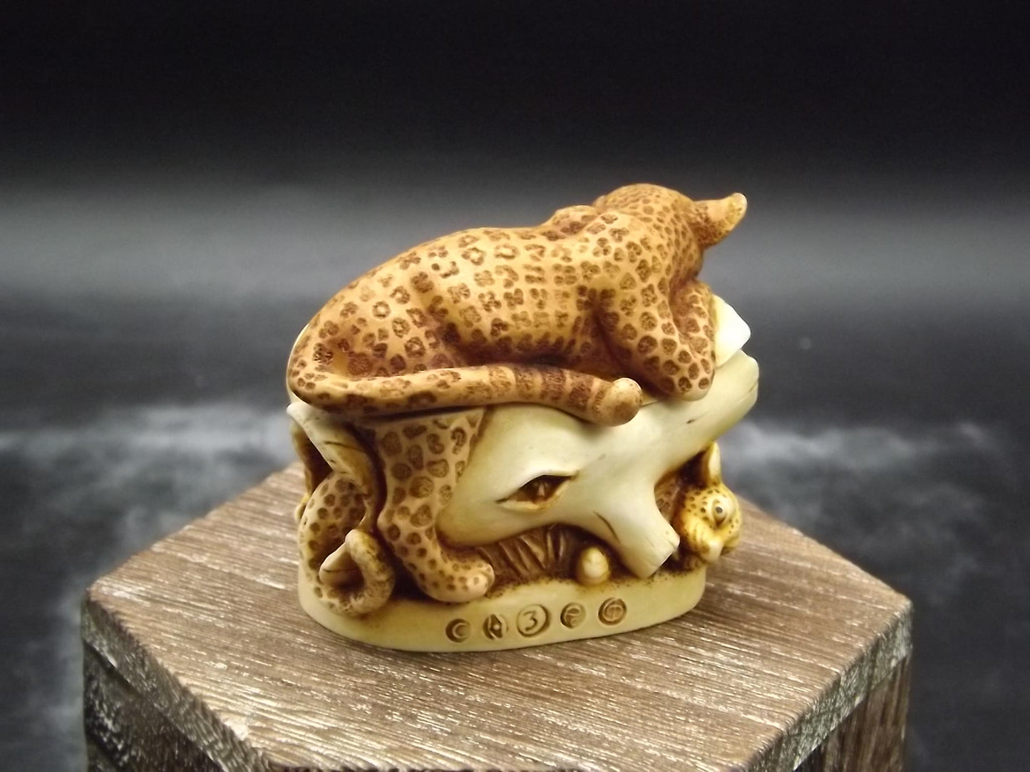 Retired 1996 Harmony Kingdom "Sleepy Hollow" Jest Figurine TJLE with original box. Excellent condition.