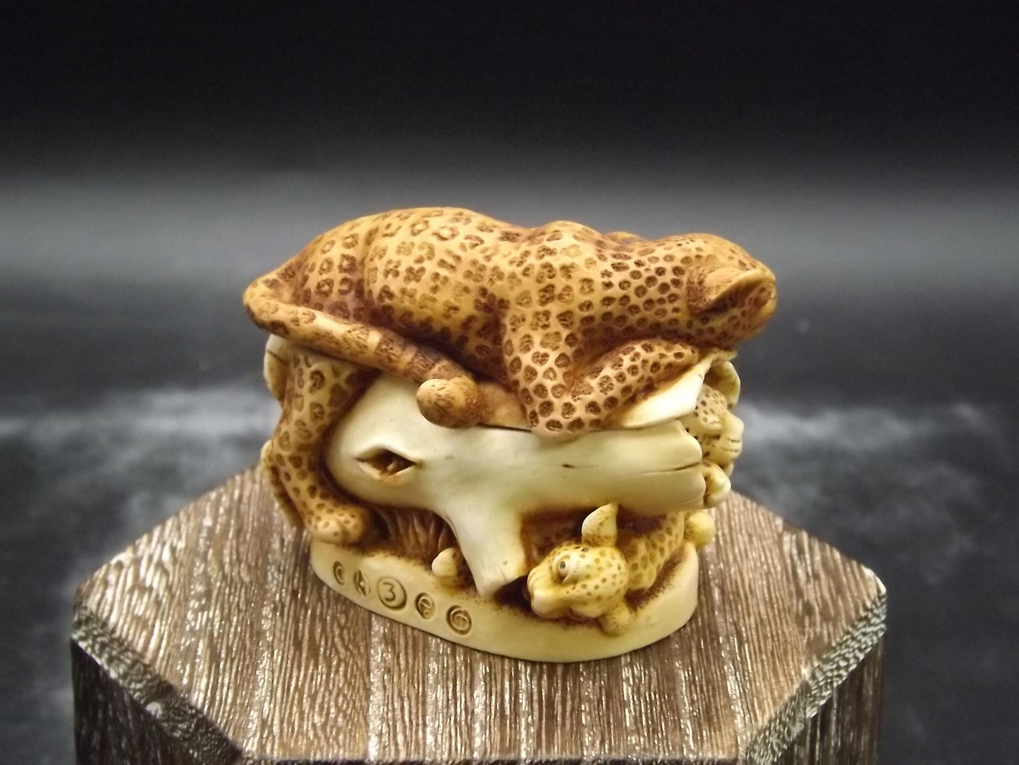 Retired 1996 Harmony Kingdom "Sleepy Hollow" Jest Figurine TJLE with original box. Excellent condition.