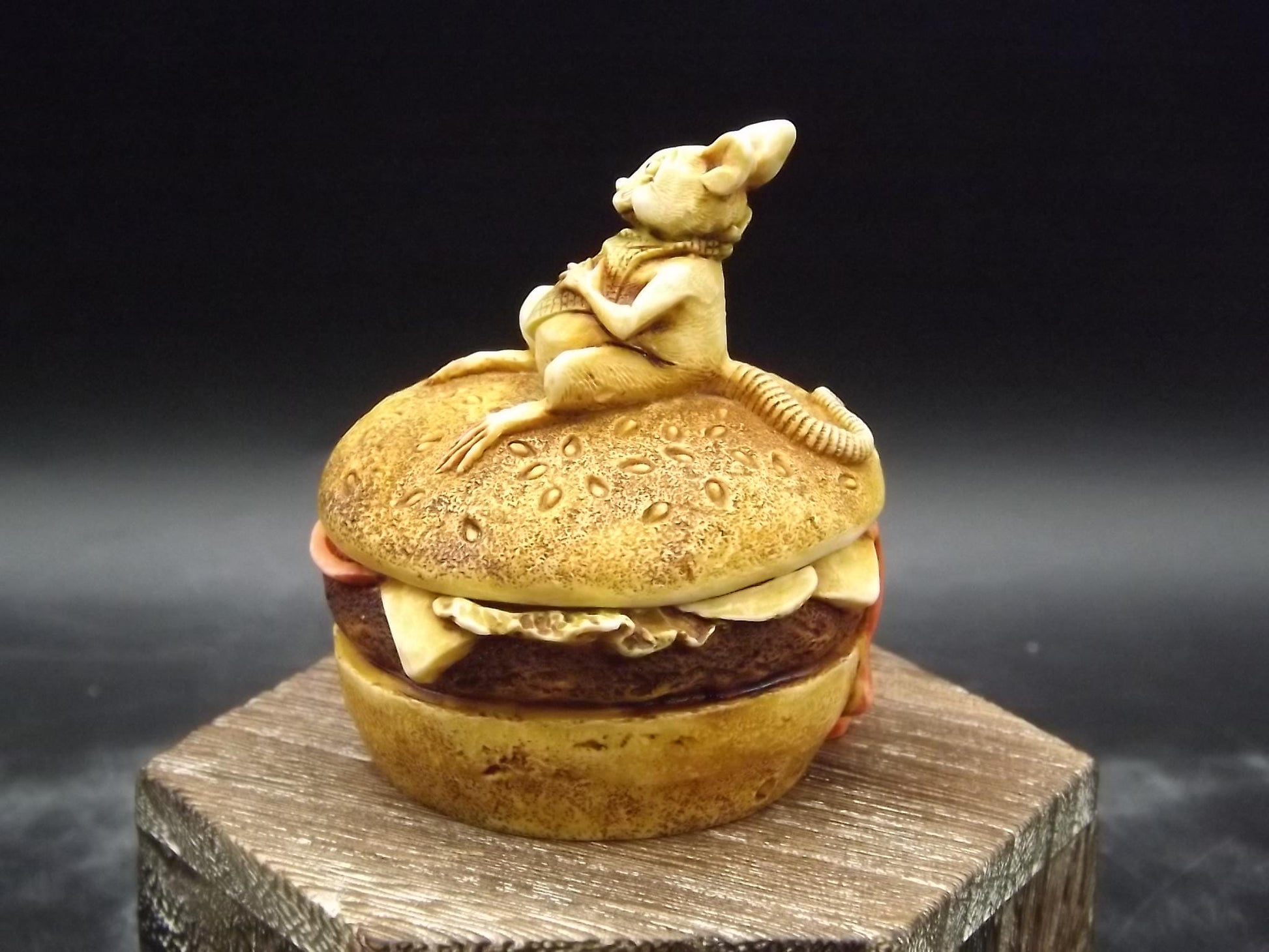 Vintage Harmony Kingdom Feast & Firkin Figurine: Limited Edition