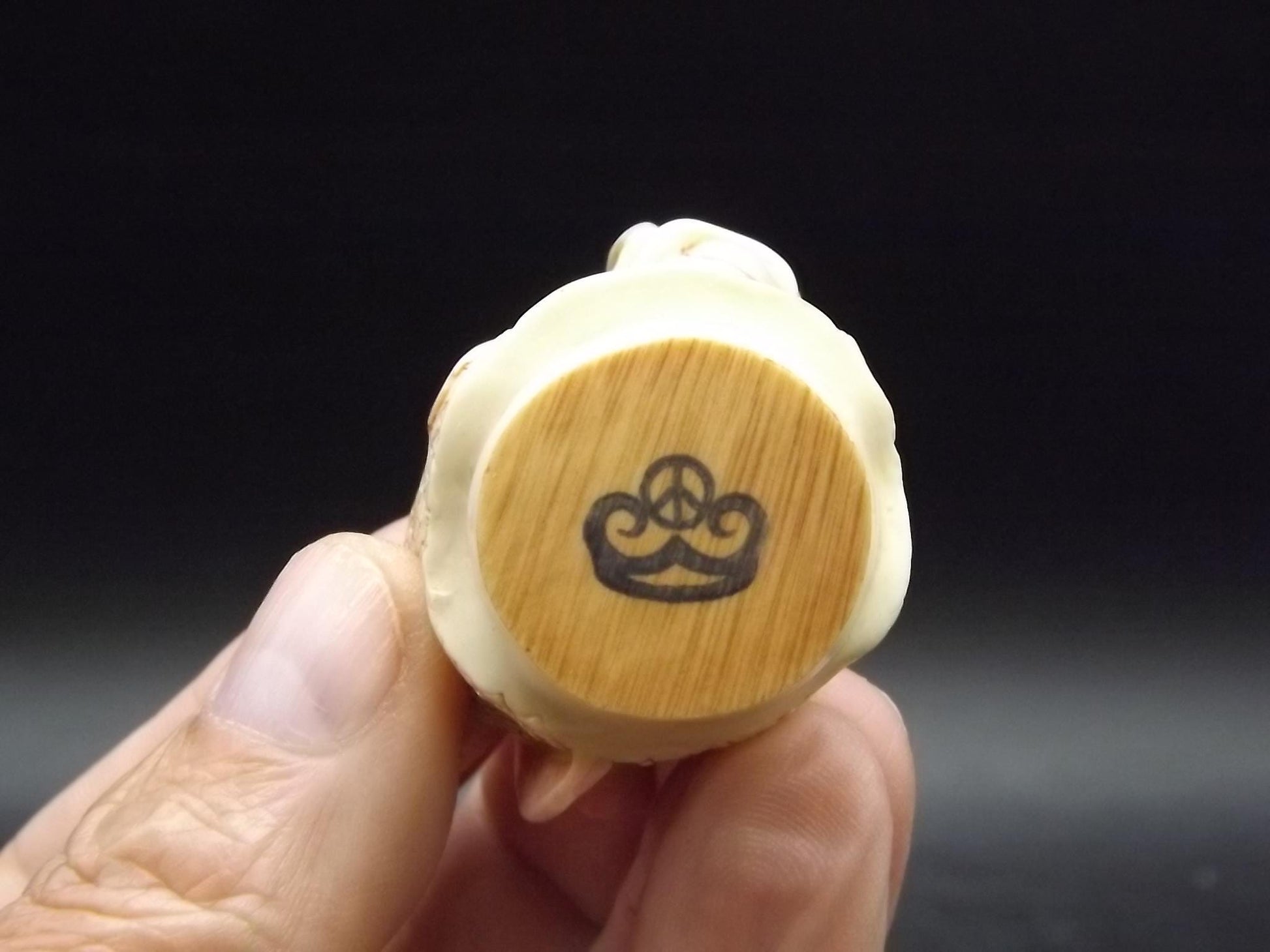 Vintage Harmony Kingdom "Rufus" Limited Edition #1425 of 5000 pieces Jest Figurine TJMYLEPI with original box and COA. Excellent condition.