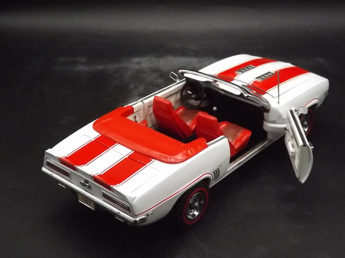 Vintage Danbury Mint 1969 Chevrolet Camaro SS Convertible Diecast Model Car with Box