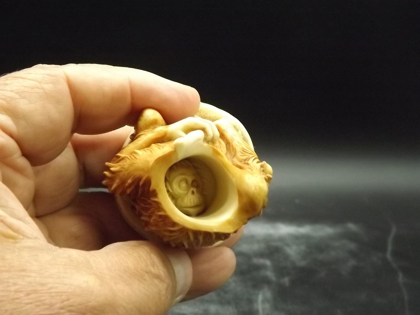 Retired 2000 Harmony Kingdom "Pongo's Palm" piece Excellent condition with original box and COA.