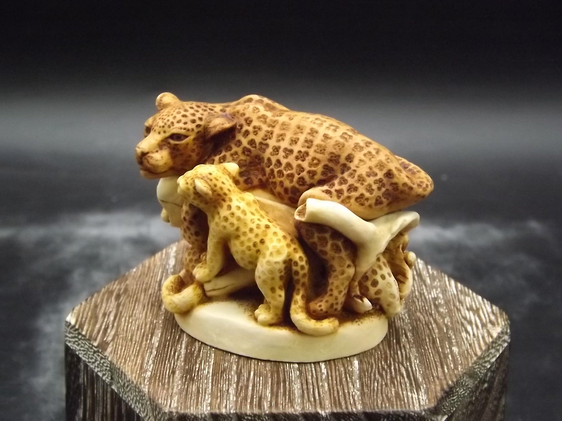 Retired 1996 Harmony Kingdom "Sleepy Hollow" Jest Figurine TJLE with original box. Excellent condition.