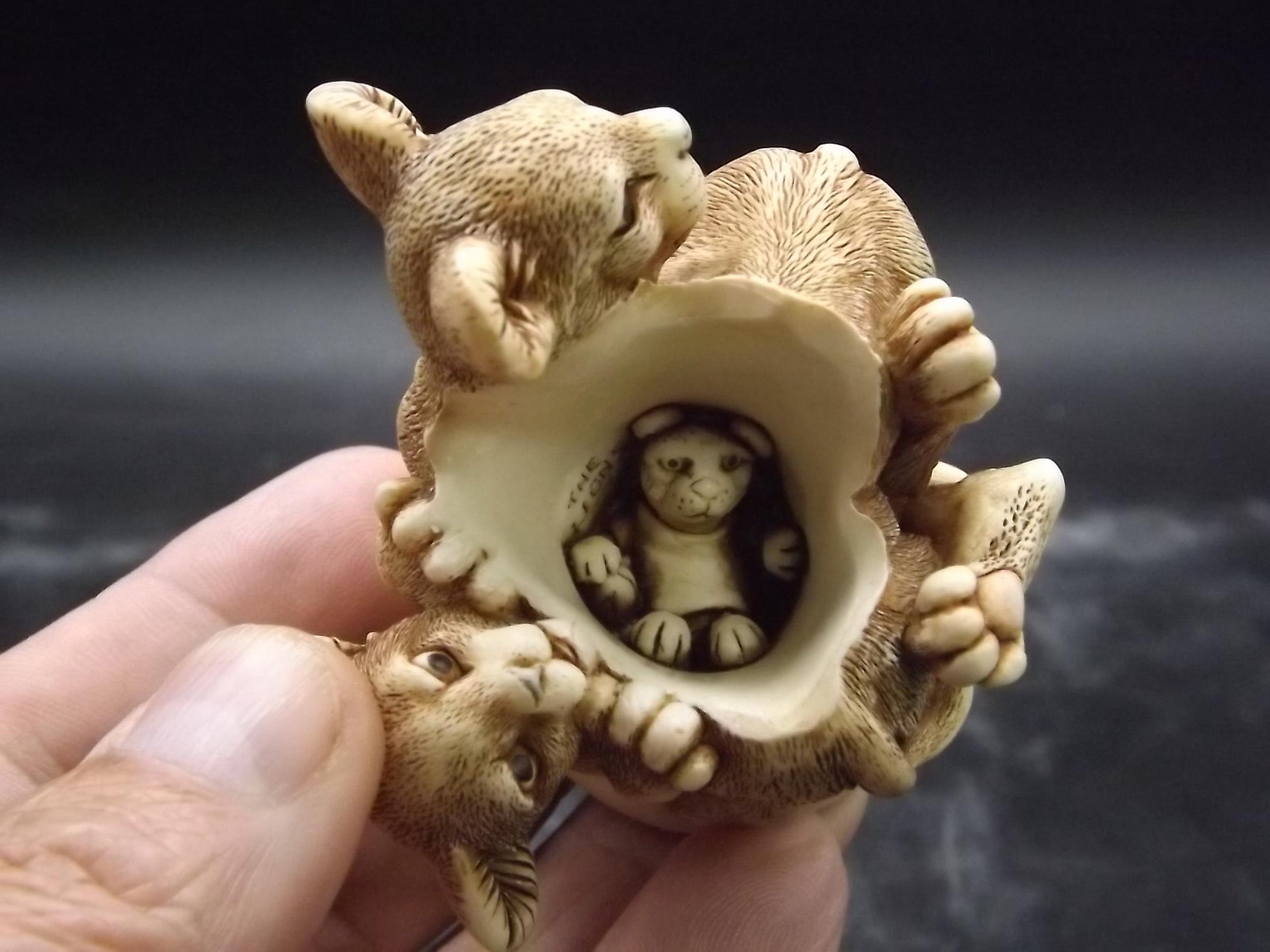 Vintage Harmony Kingdom Lion Cub Figurine: "Rough and Tumble" TJLI2