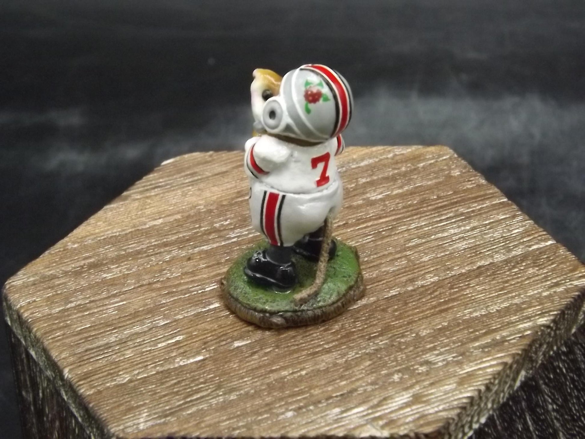 Vintage Wee Forest Folk Mouse Figurine: 1999 "Go Long" Ohio State Football