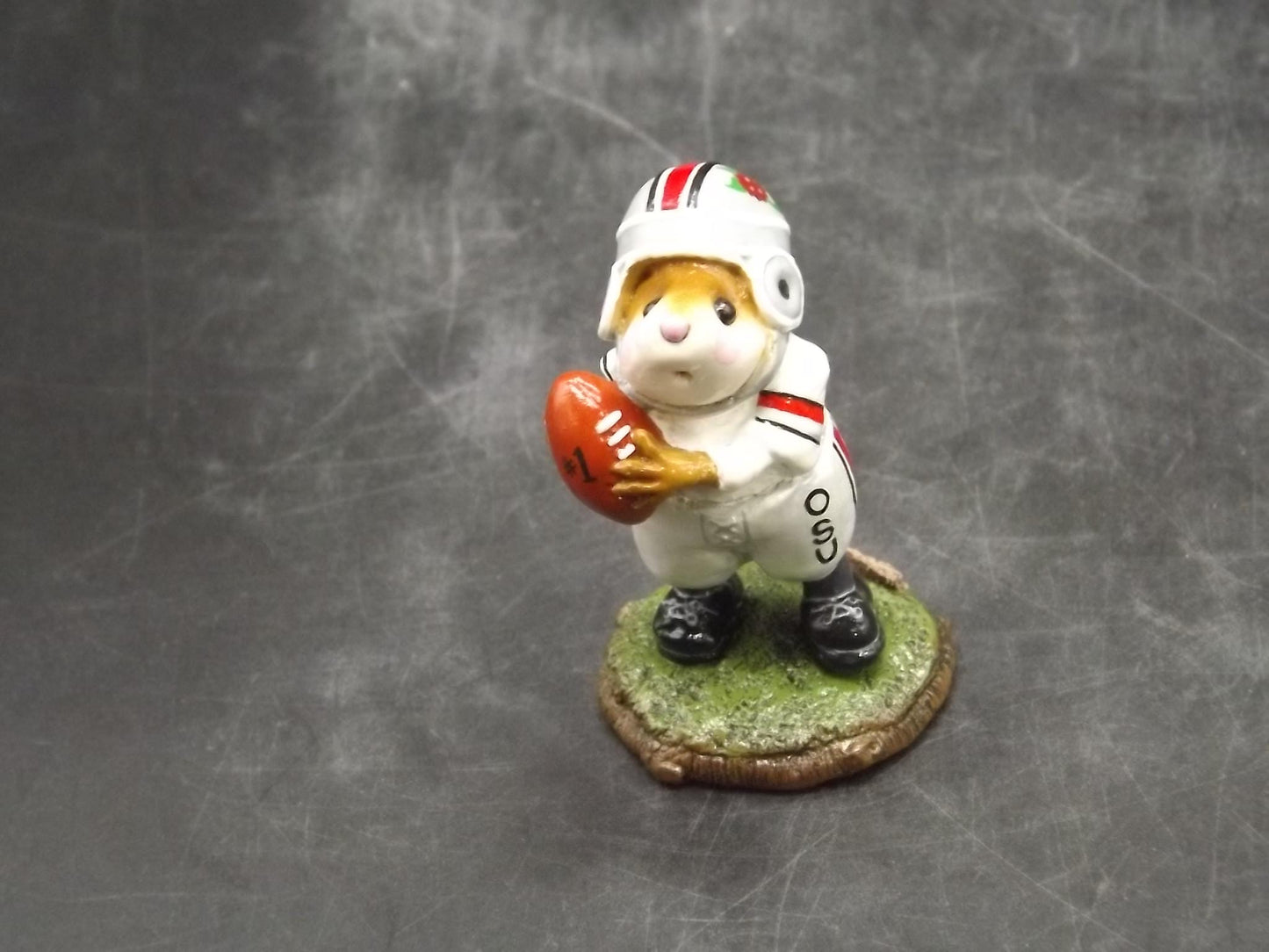 Vintage Wee Forest Folk Mouse Figurine: 1999 "Go Long" Ohio State Football