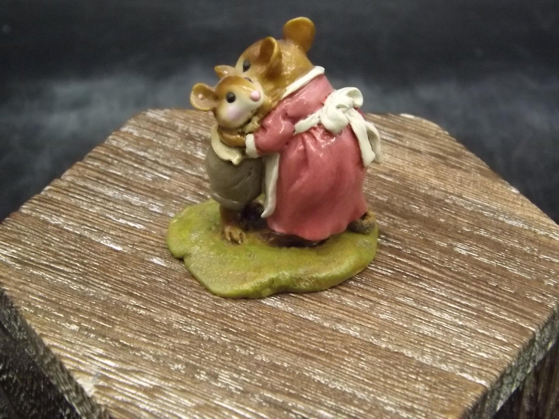 Vintage Wee Forest Folk Figurine: "A Big Hug" Mouse Miniature