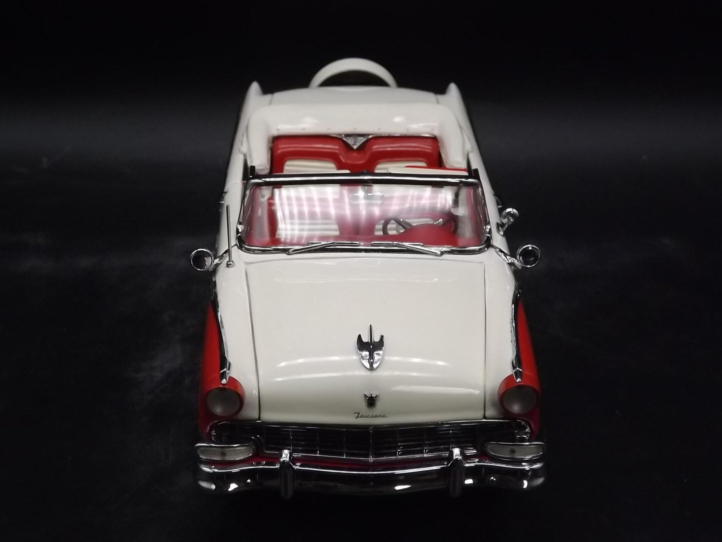 Vintage Danbury Mint 1956 Ford Sunliner Convertible Diecast Model Car