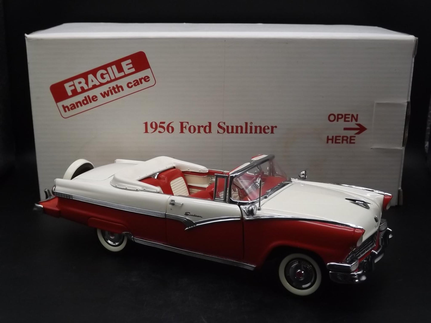 Vintage Danbury Mint 1956 Ford Sunliner Convertible Diecast Model Car