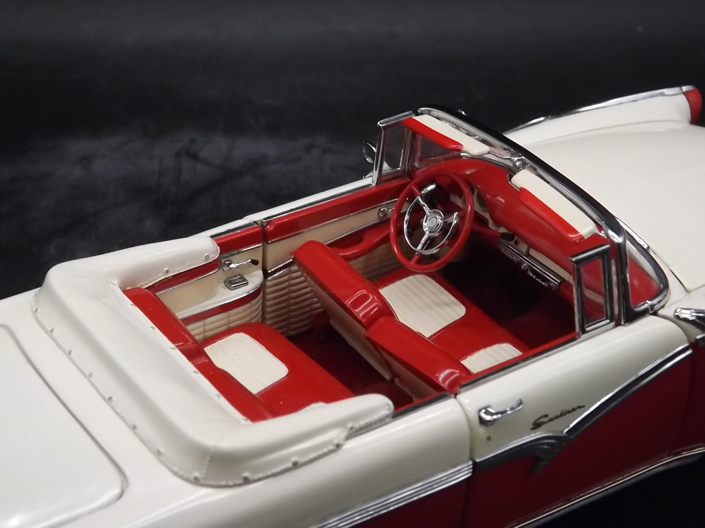 Vintage Danbury Mint 1956 Ford Sunliner Convertible Diecast Model Car