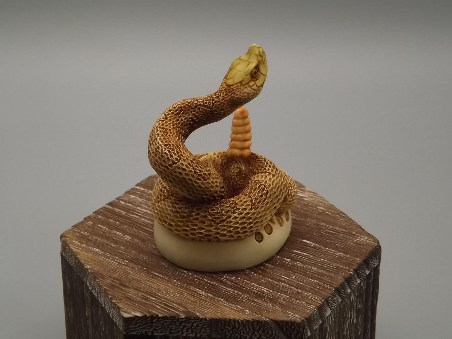 Vintage 2000 Harmony Kingdom "Sid" Rattlesnake Netsuke Figure Excellent condition with original box and COA.