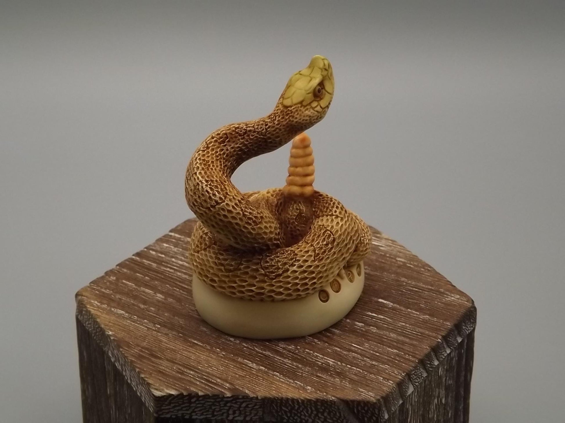 Vintage 2000 Harmony Kingdom "Sid" Rattlesnake Netsuke Figure Excellent condition with original box and COA.