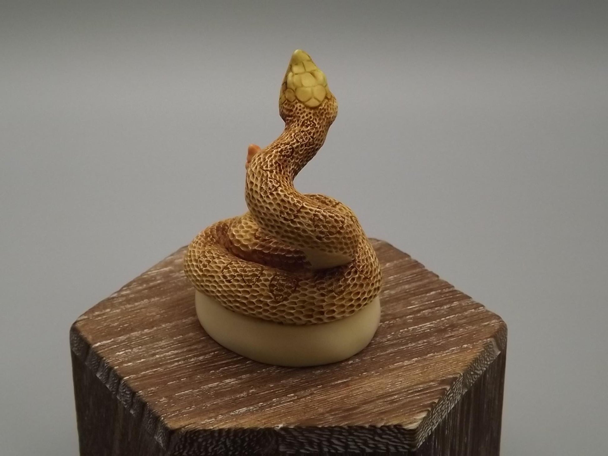 Vintage 2000 Harmony Kingdom "Sid" Rattlesnake Netsuke Figure Excellent condition with original box and COA.