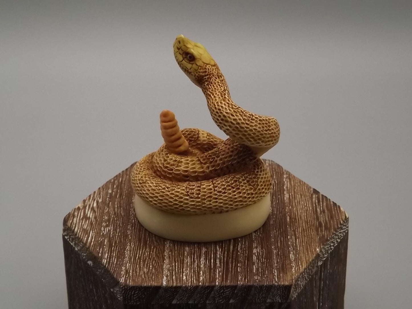 Vintage 2000 Harmony Kingdom "Sid" Rattlesnake Netsuke Figure Excellent condition with original box and COA.