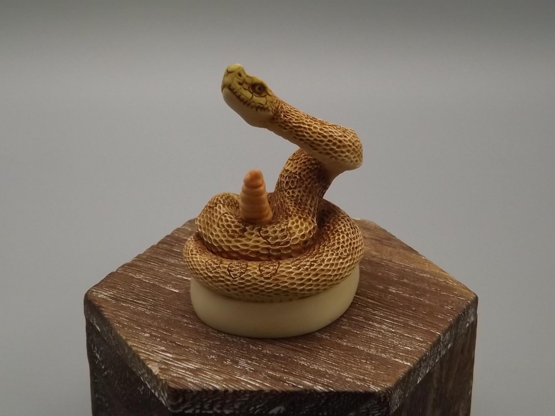 Vintage 2000 Harmony Kingdom "Sid" Rattlesnake Netsuke Figure Excellent condition with original box and COA.