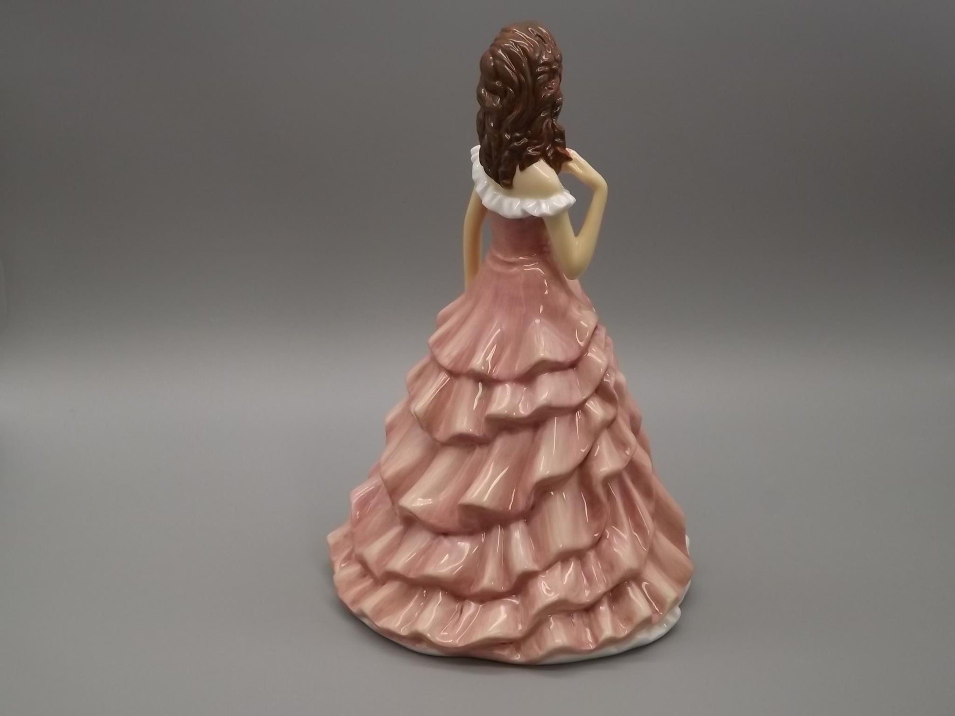 Vintage Royal Doulton Figurine: Chrysanthemum Cheerfulness HN 5510, November Flower (With Box & COA)