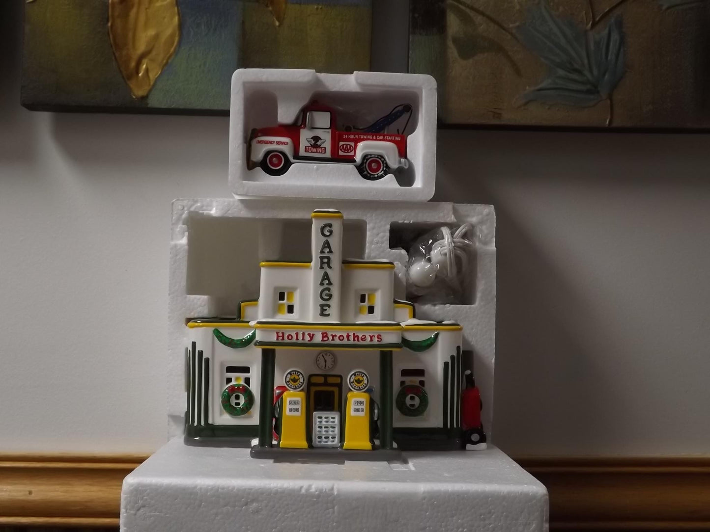 Vintage 1995 Snow Village "Holly Brothers" Garage with Tow Truck