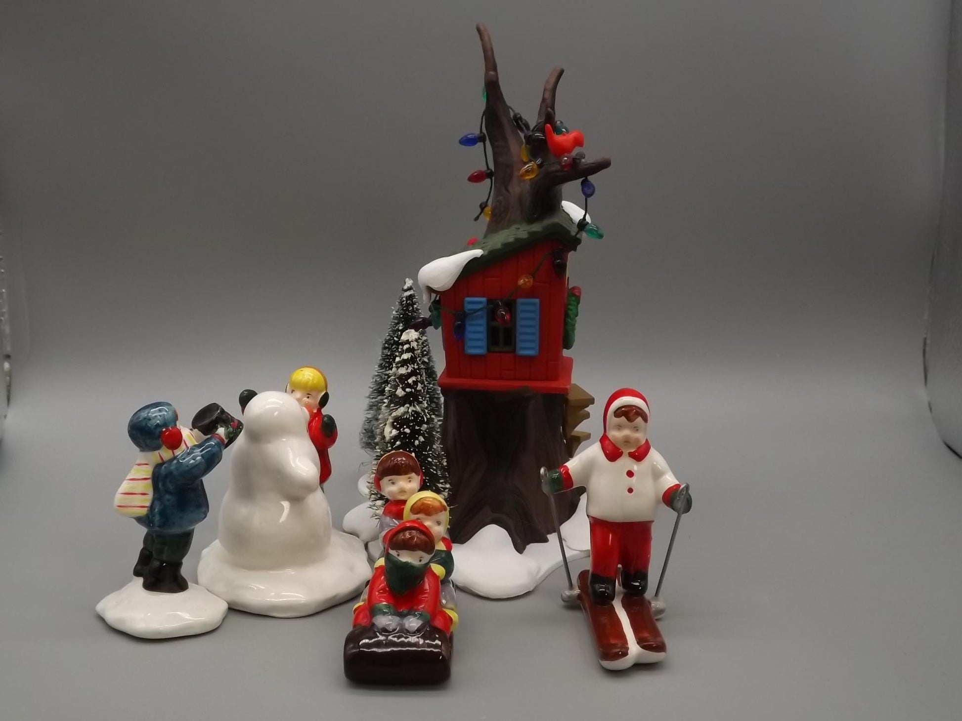 Vintage Snow Village "Kids Tree House and Snow Kids" figurines seasonal display children playing in the snow. With box