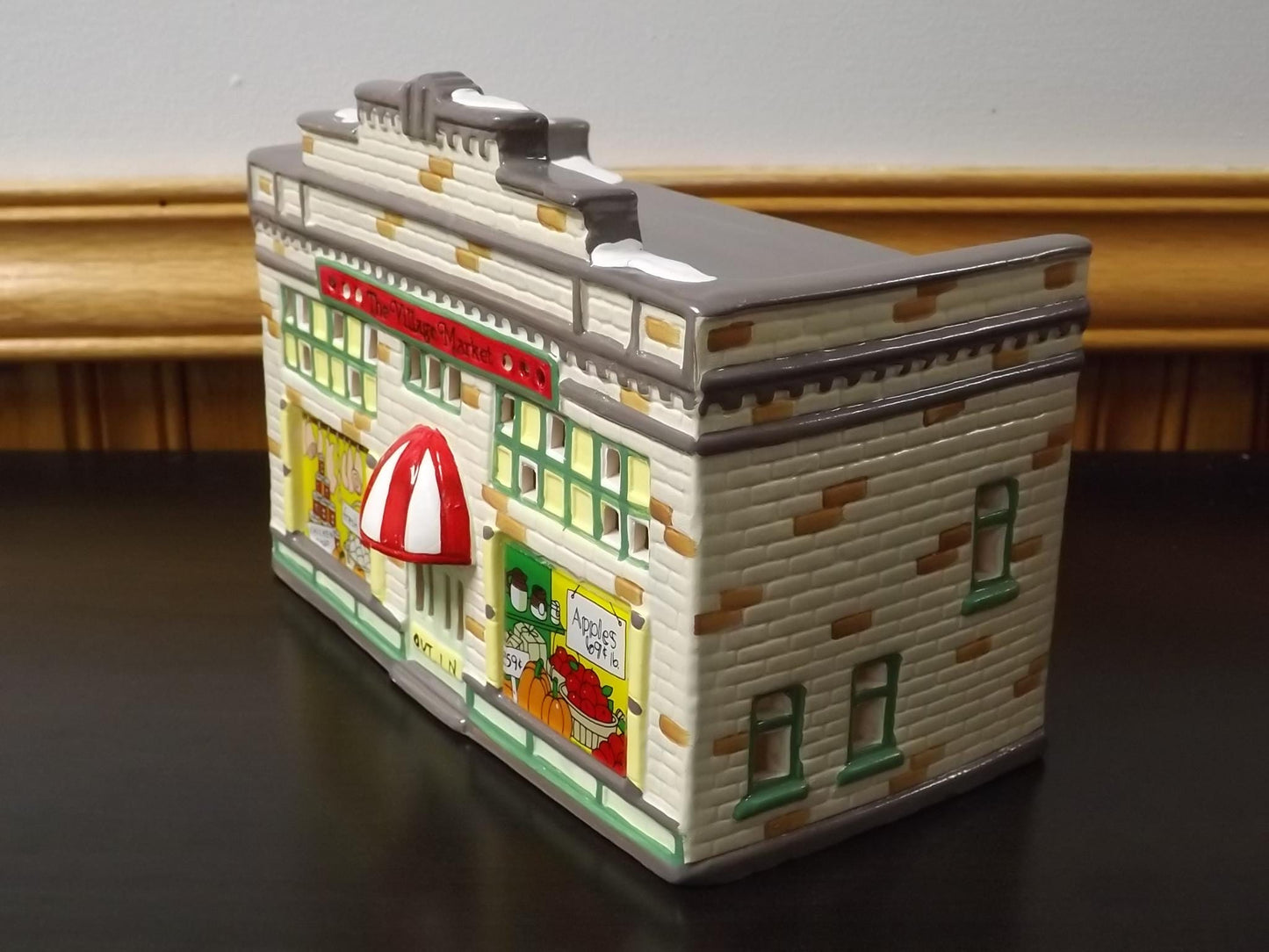 Vintage 1988 Snow Village "Village Market" Illuminated Store with Box & COA