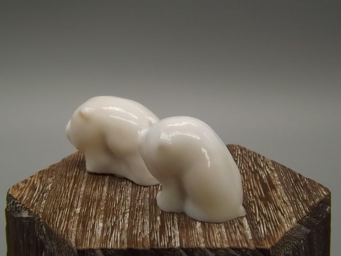 Heisey by Imperial white milk glass standing and sitting piglets set.