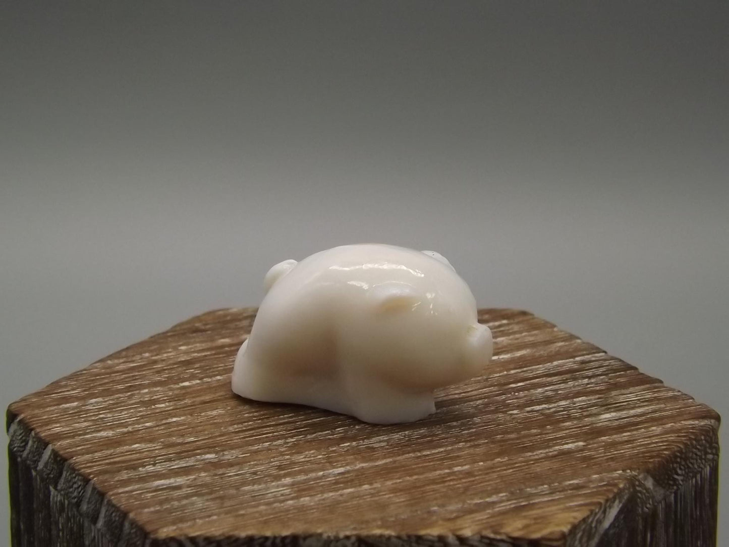 Heisey by Imperial white milk glass standing piglet.