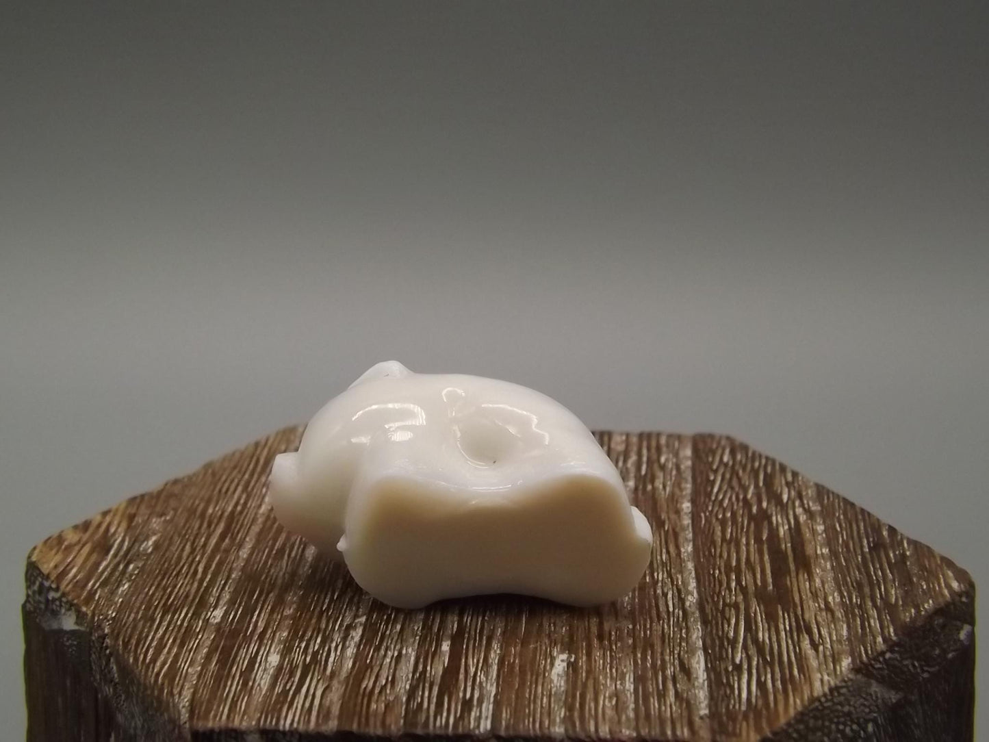 Heisey by Imperial white milk glass standing piglet.