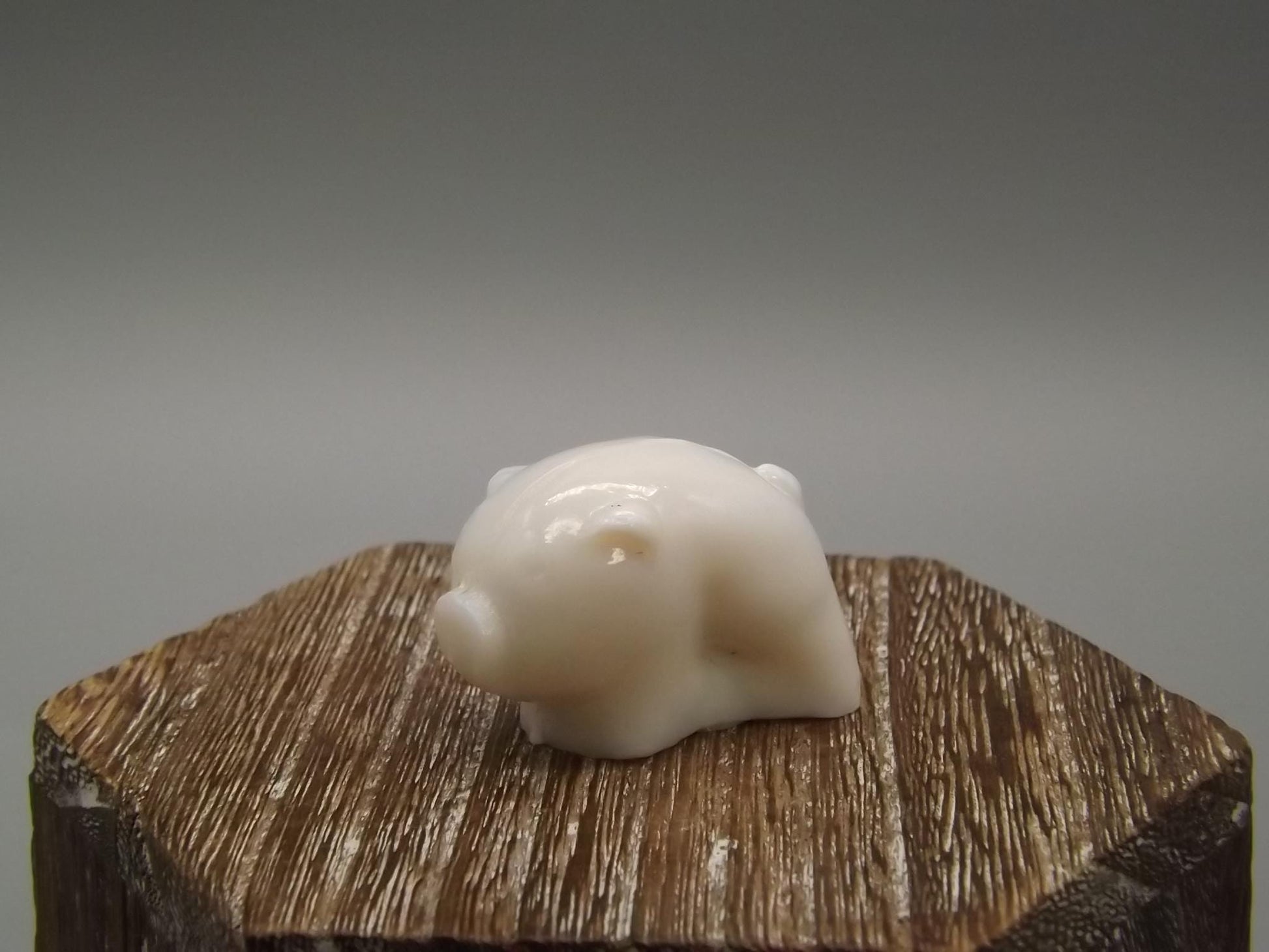 Heisey by Imperial white milk glass standing piglet.