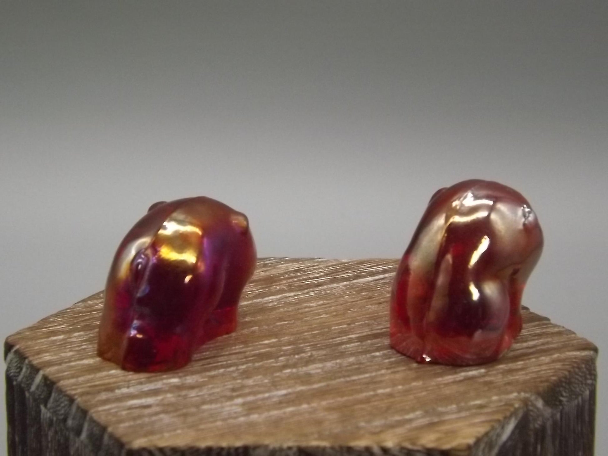 Heisey by Imperial Iridescent glass standing and sitting piglets set.