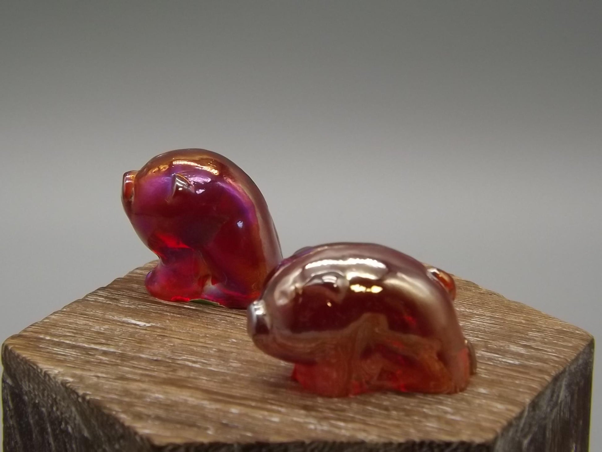 Heisey by Imperial Iridescent glass standing and sitting piglets set.