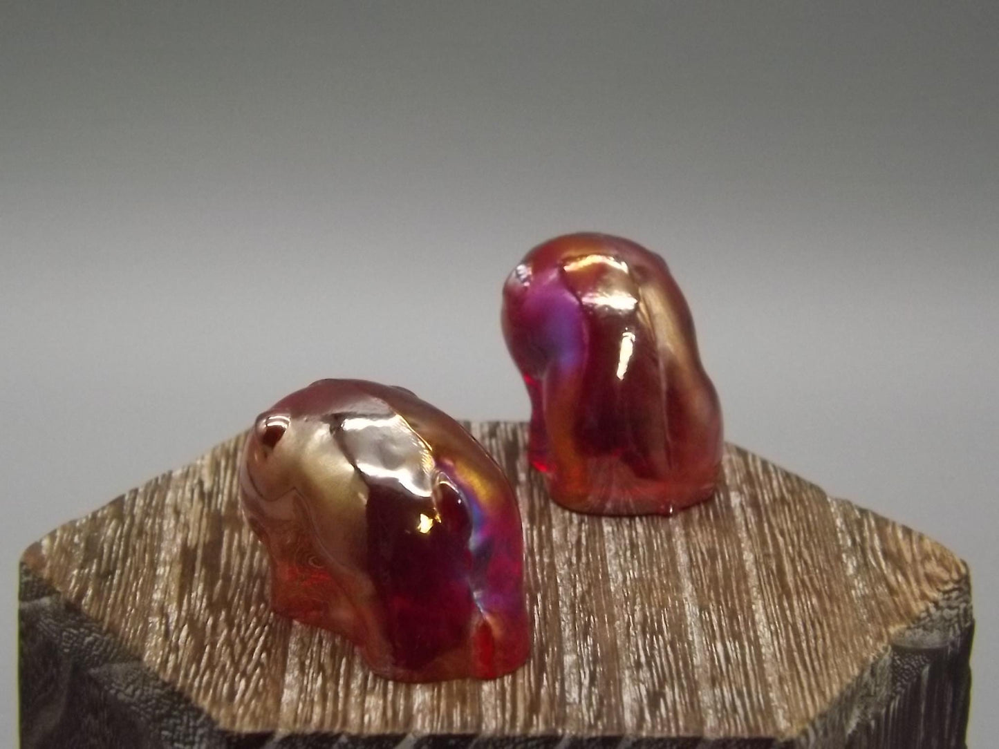 Heisey by Imperial Iridescent glass standing and sitting piglets set.