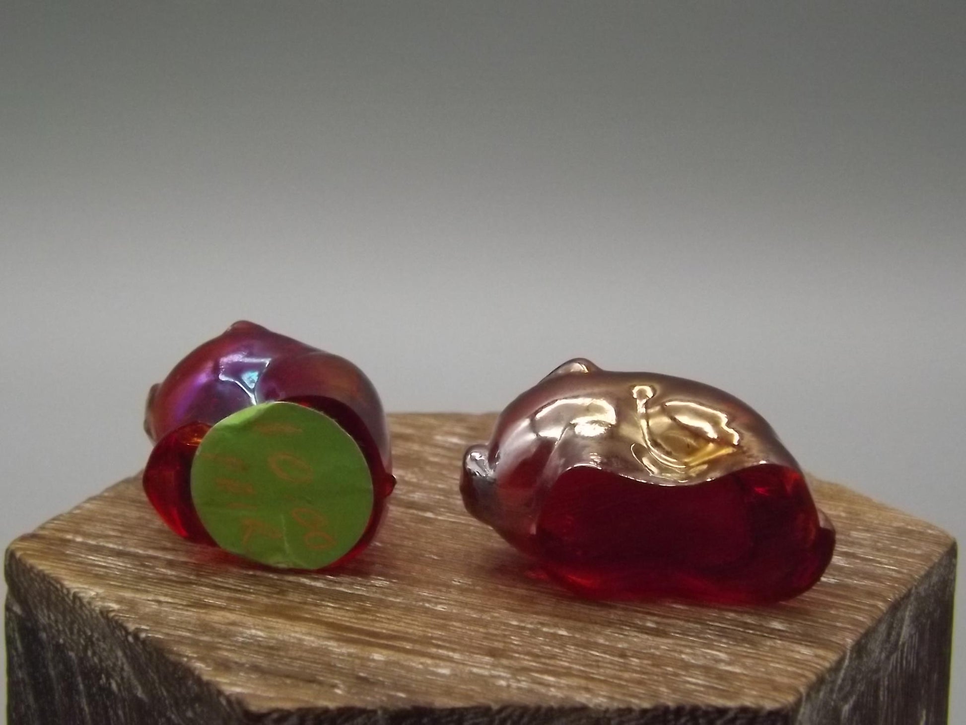 Heisey by Imperial Iridescent glass standing and sitting piglets set.