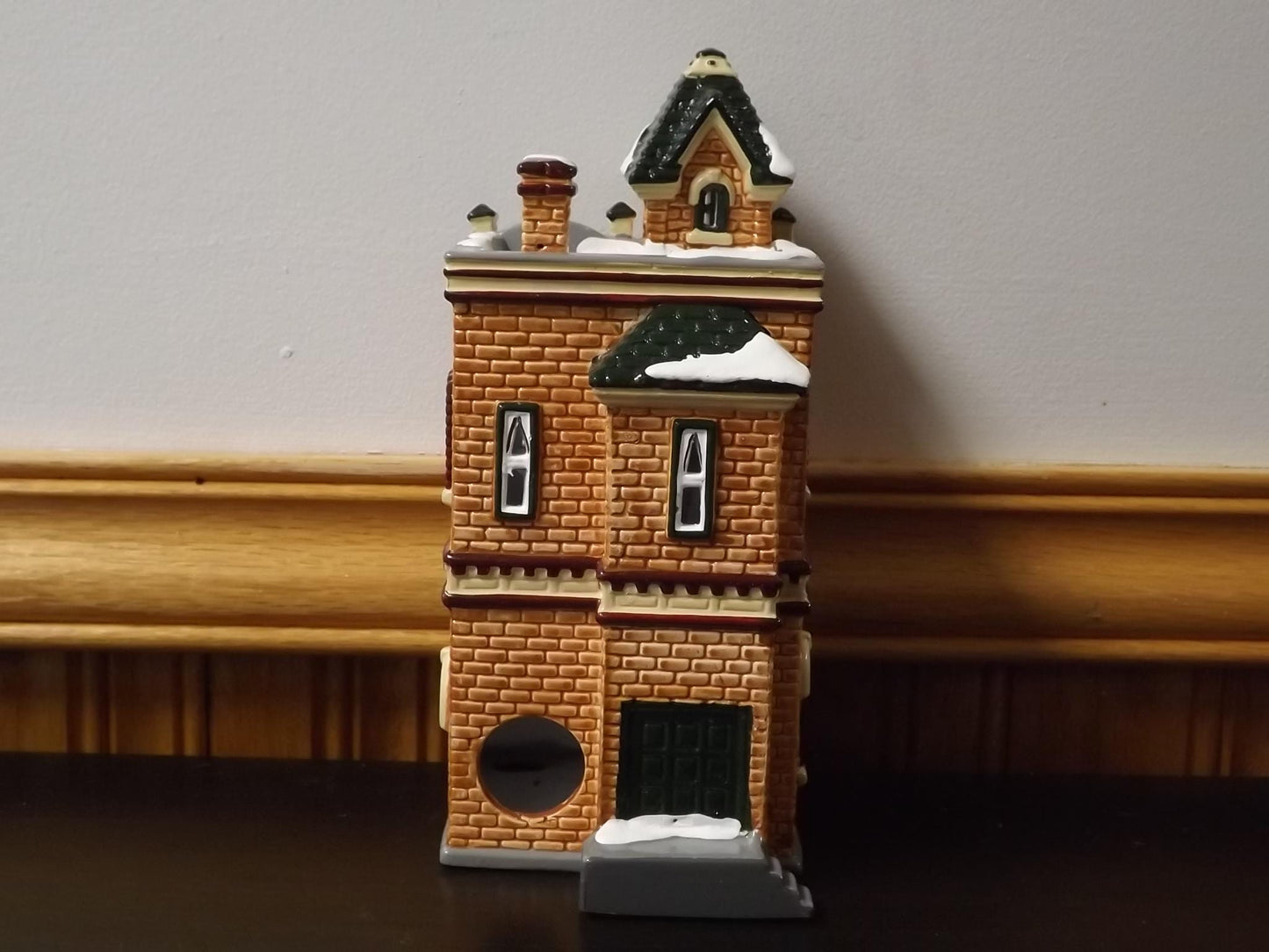 Vintage 1992 Snow Village Post Office Figurine: Holiday Village Scene (With Box & COA)