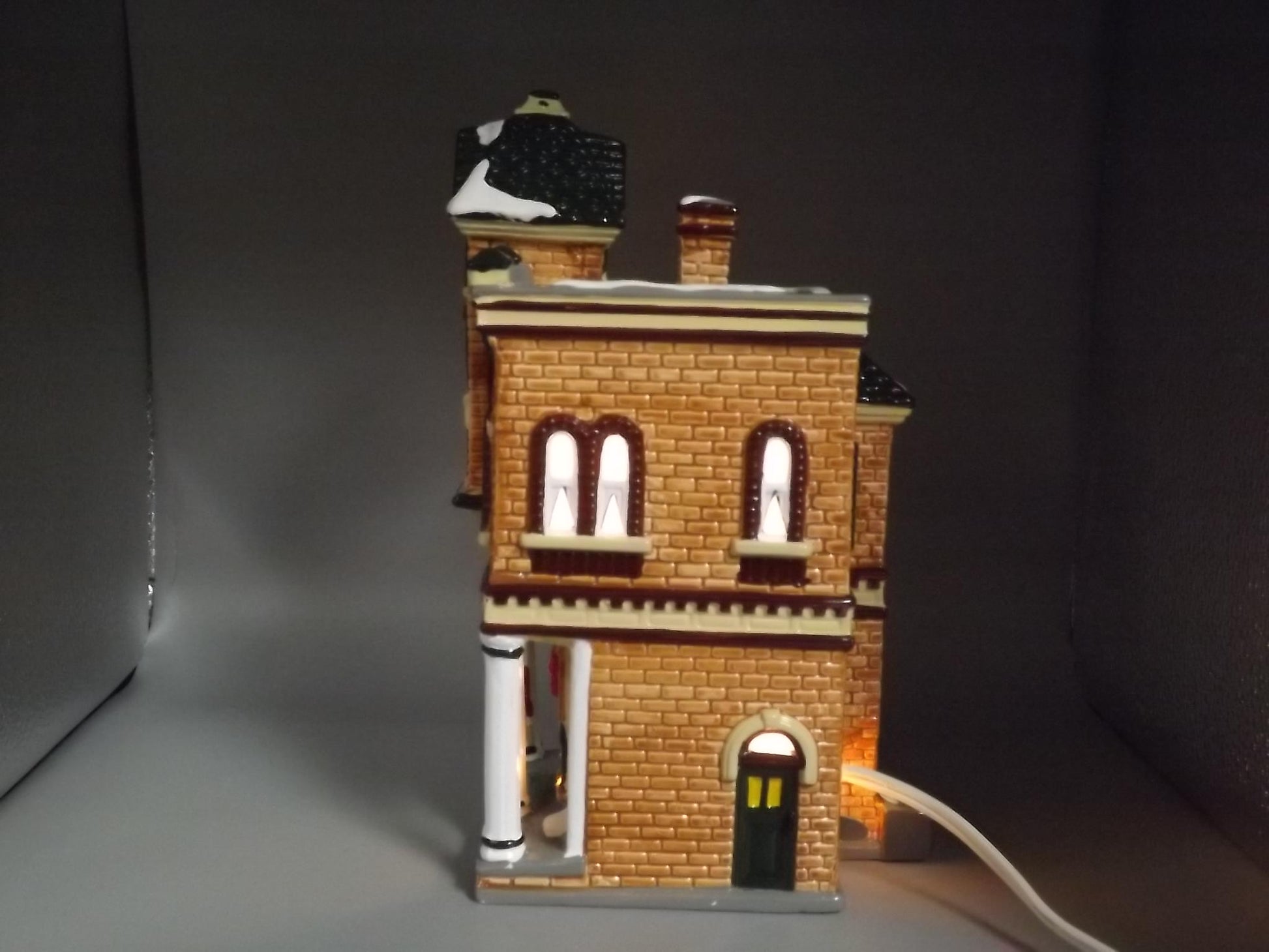 Vintage 1992 Snow Village Post Office Figurine: Holiday Village Scene (With Box & COA)