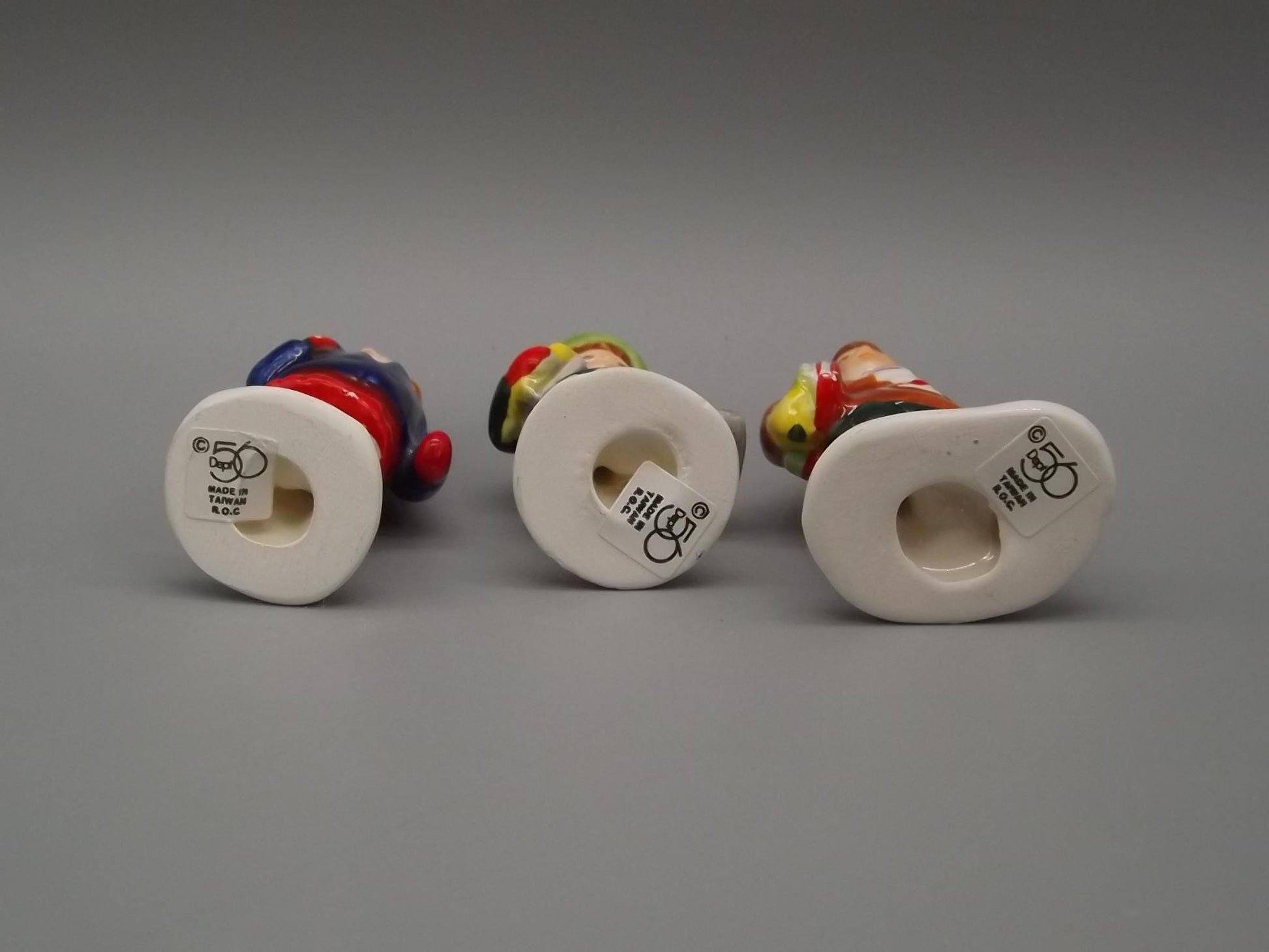 Vintage Snow Village Figurine: "School Children" Set #5118-7, With Box