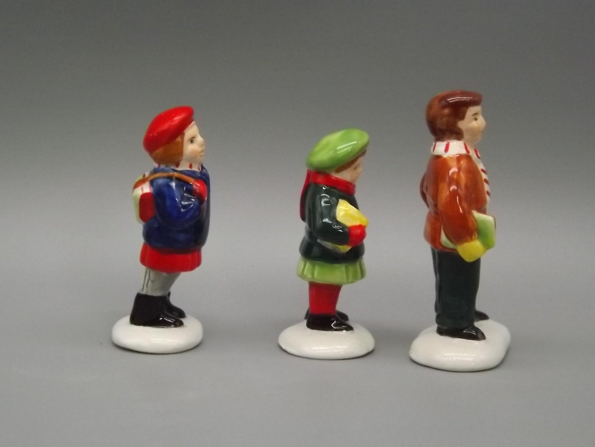 Vintage Snow Village Figurine: "School Children" Set #5118-7, With Box