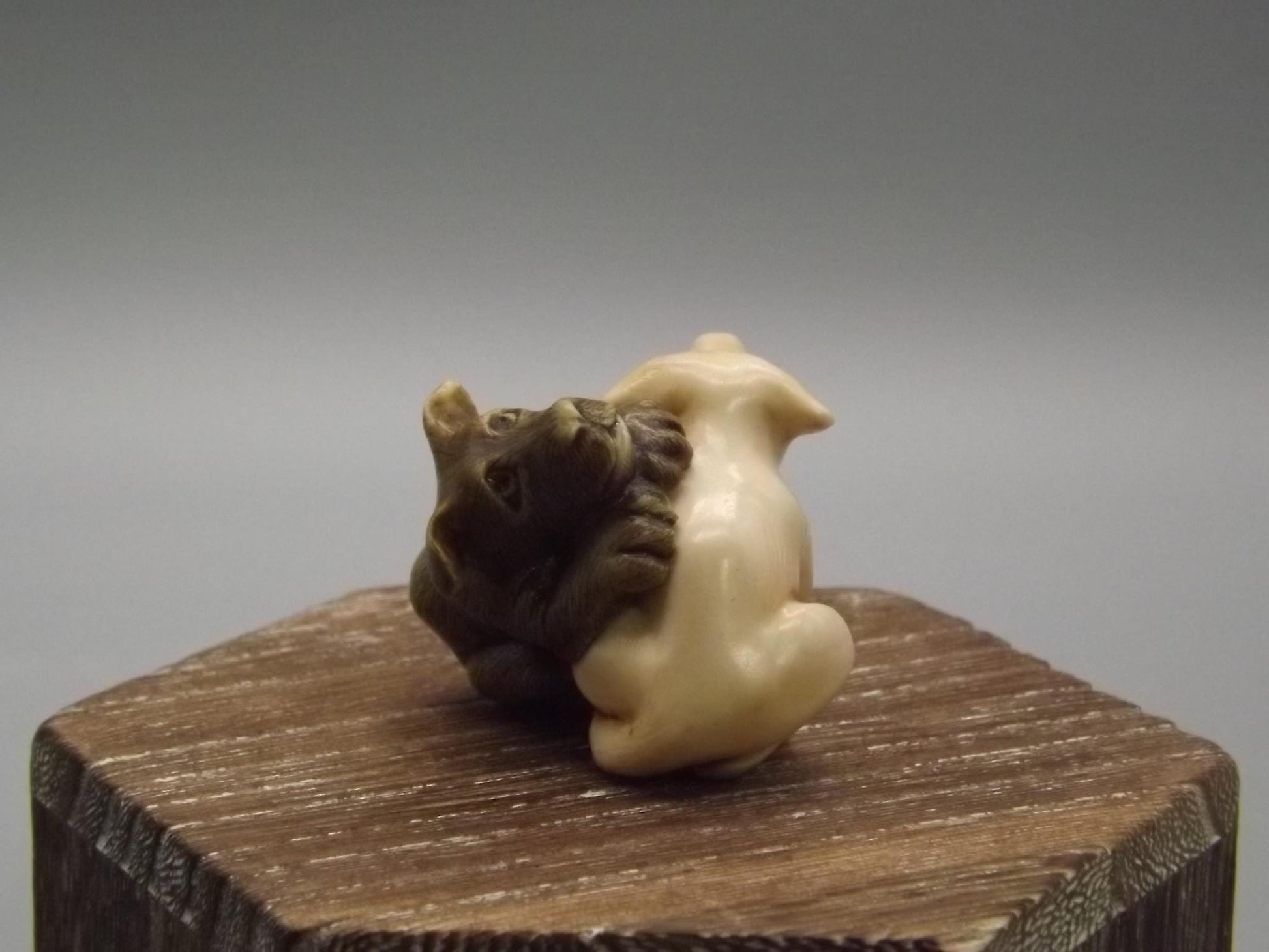 Entwined Dogs Figurine: Martin Perry Artist Proof, Fragile World