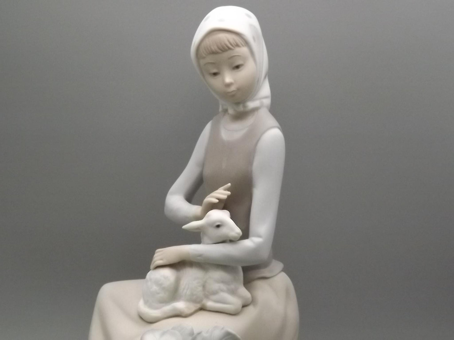 Vintage Lladro Figurine: Girl with Lamb & Wheelbarrow, Matte Finish #4816