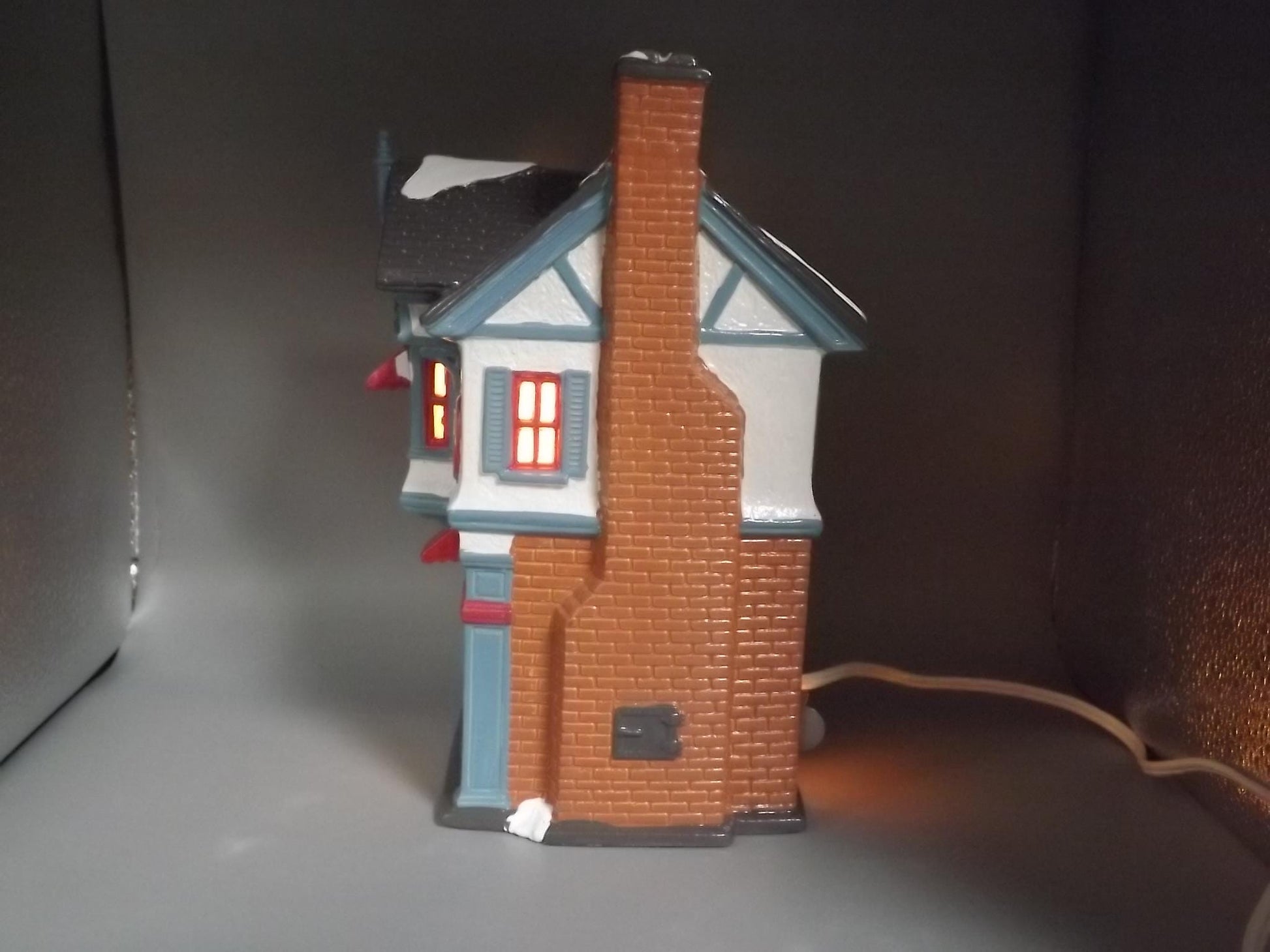 Vintage 1994 Snow Village "Marvel's Beauty Salon" Illuminated Figurine (With Box & COA)