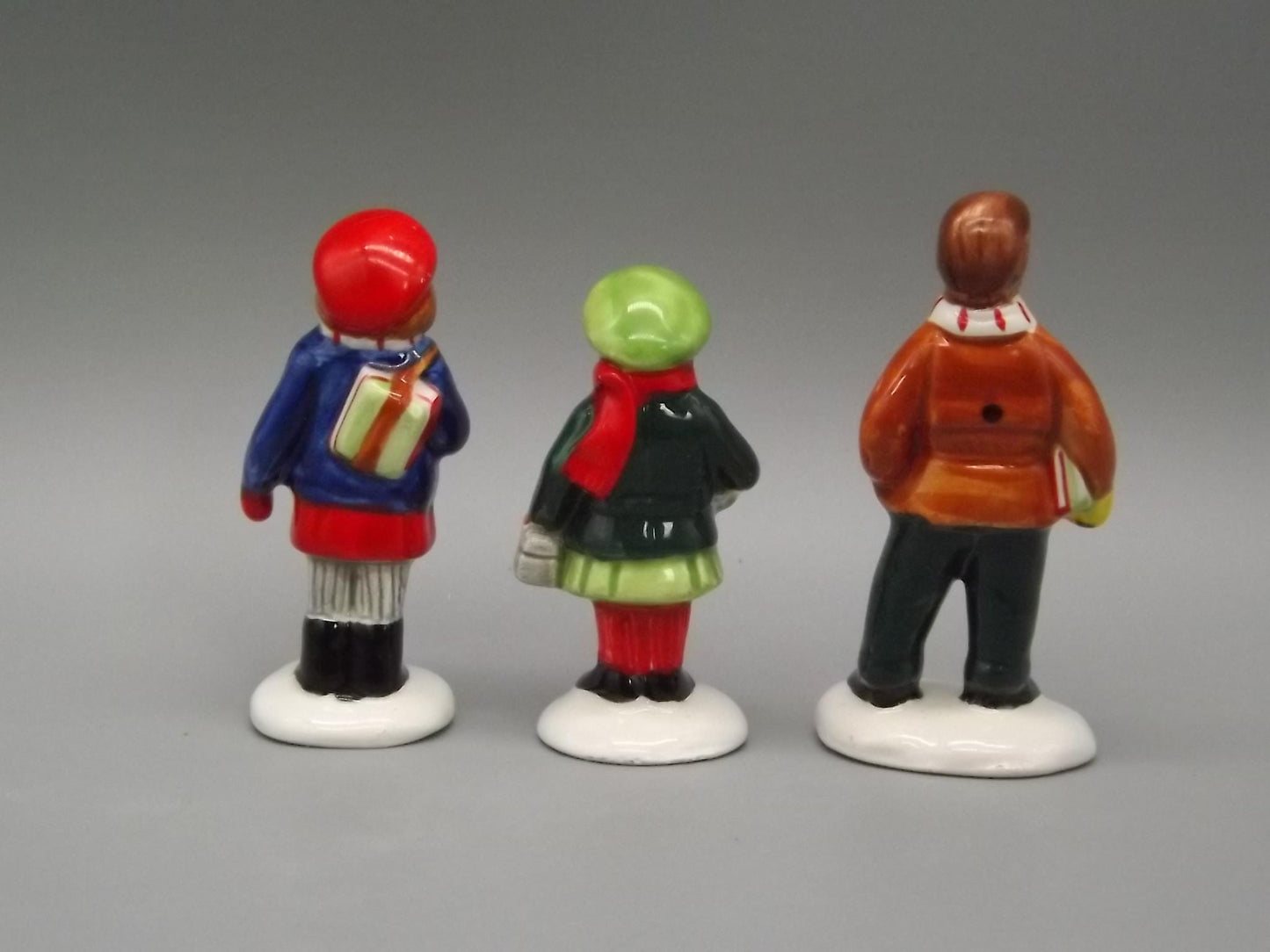 Vintage Snow Village Figurine: "School Children" Set #5118-7, With Box