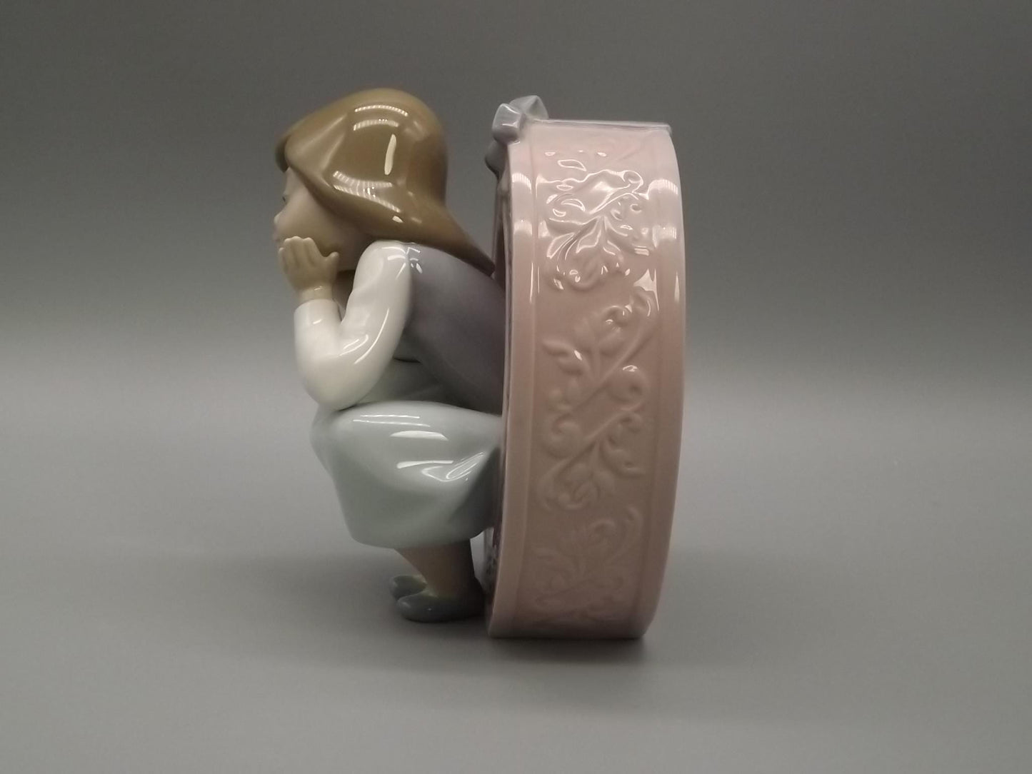 Vintage Lladro Figurine "O is for Olivia" #5148 - Girl in Letter