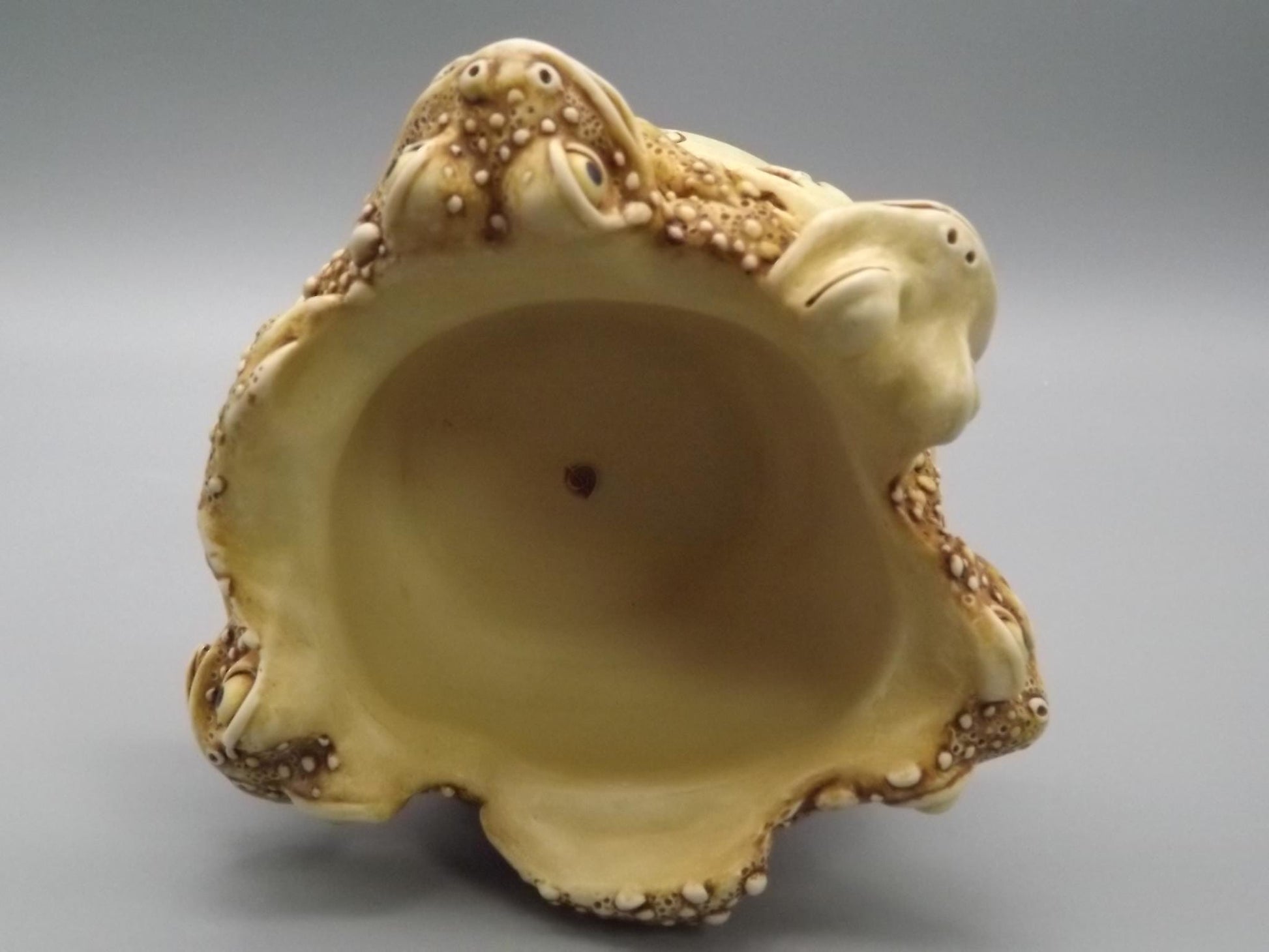 Harmony Kingdom Toad Figurine: Rather Large Huddle, 1995 with Box