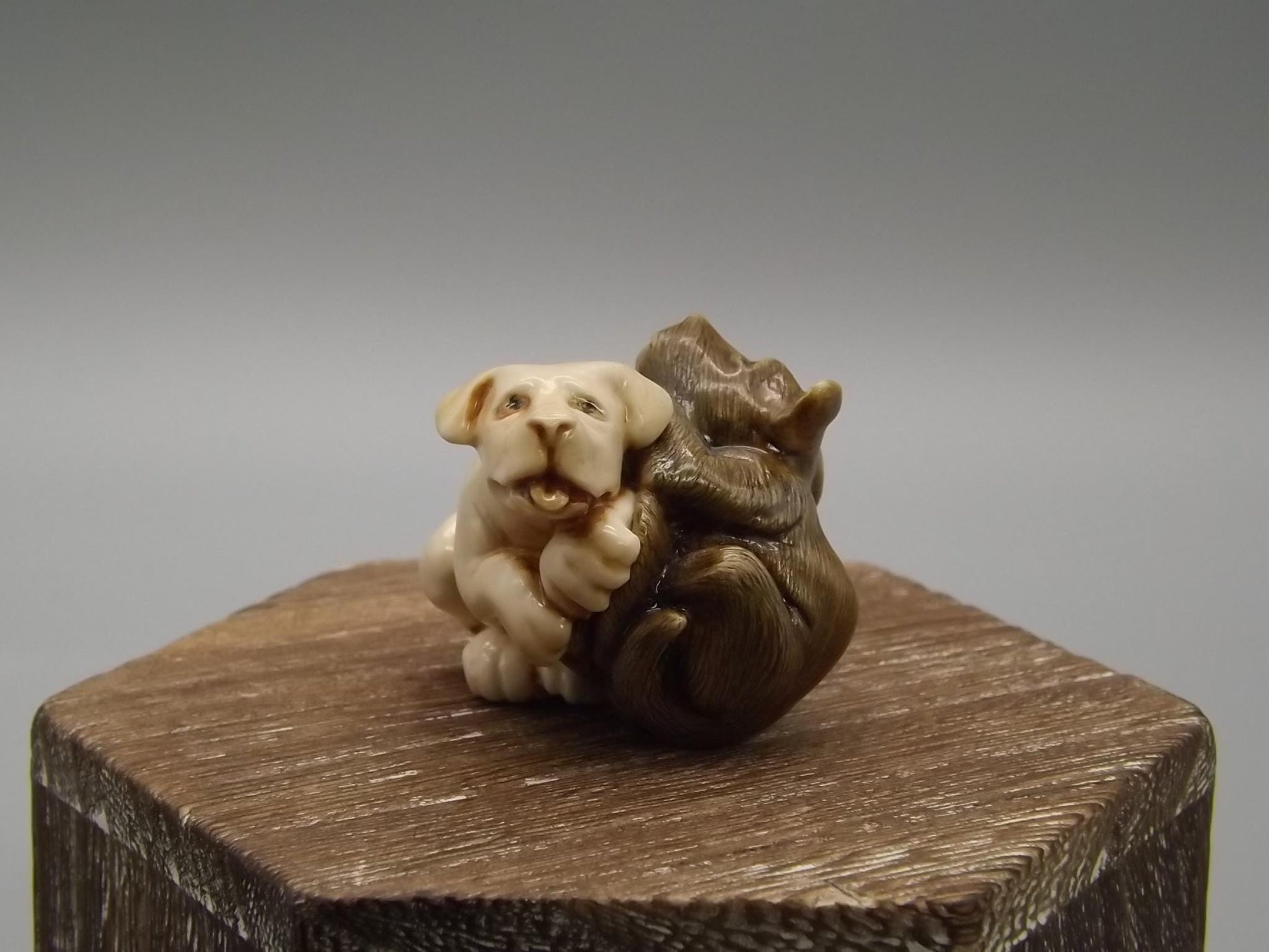 Entwined Dogs Figurine: Martin Perry Artist Proof, Fragile World